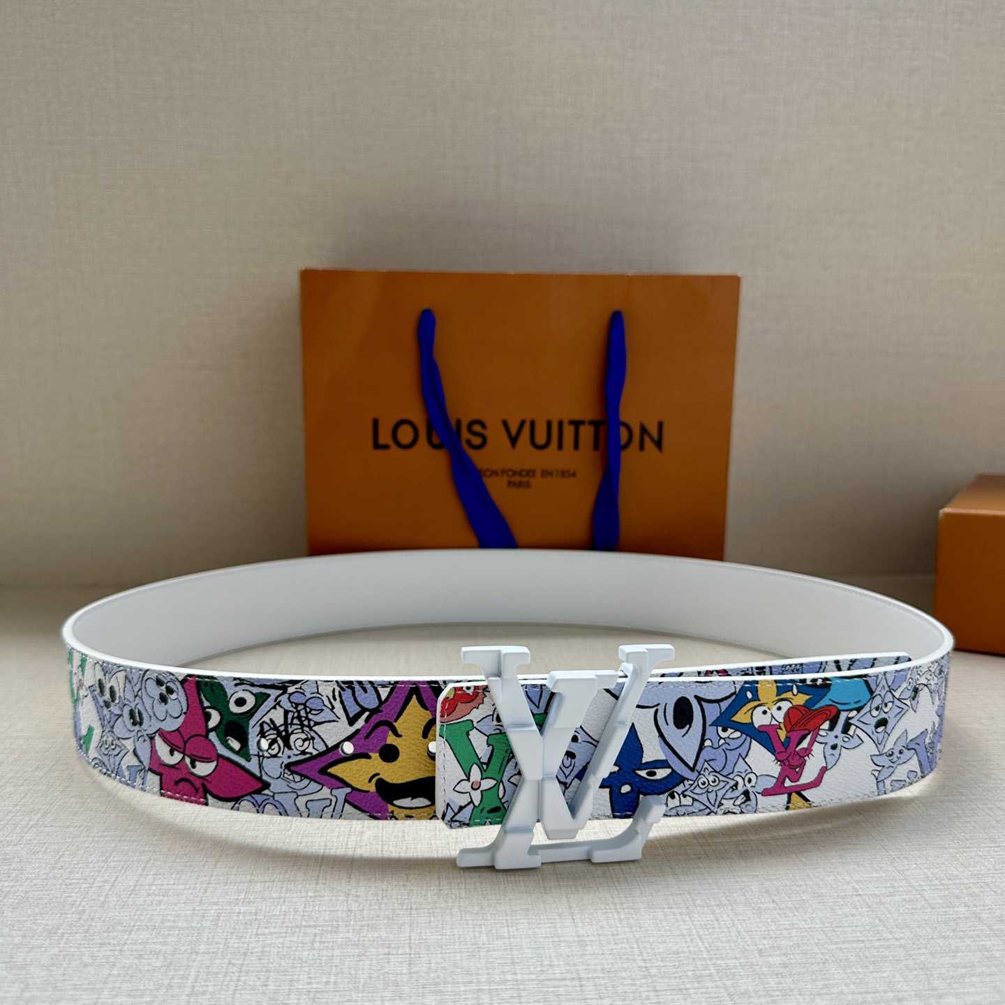Louis Vuitton LV Initiales 40mm Reversible Belt   Louis Vuitton LV Initiales 40mm Reversible Belt   - DesignerGu