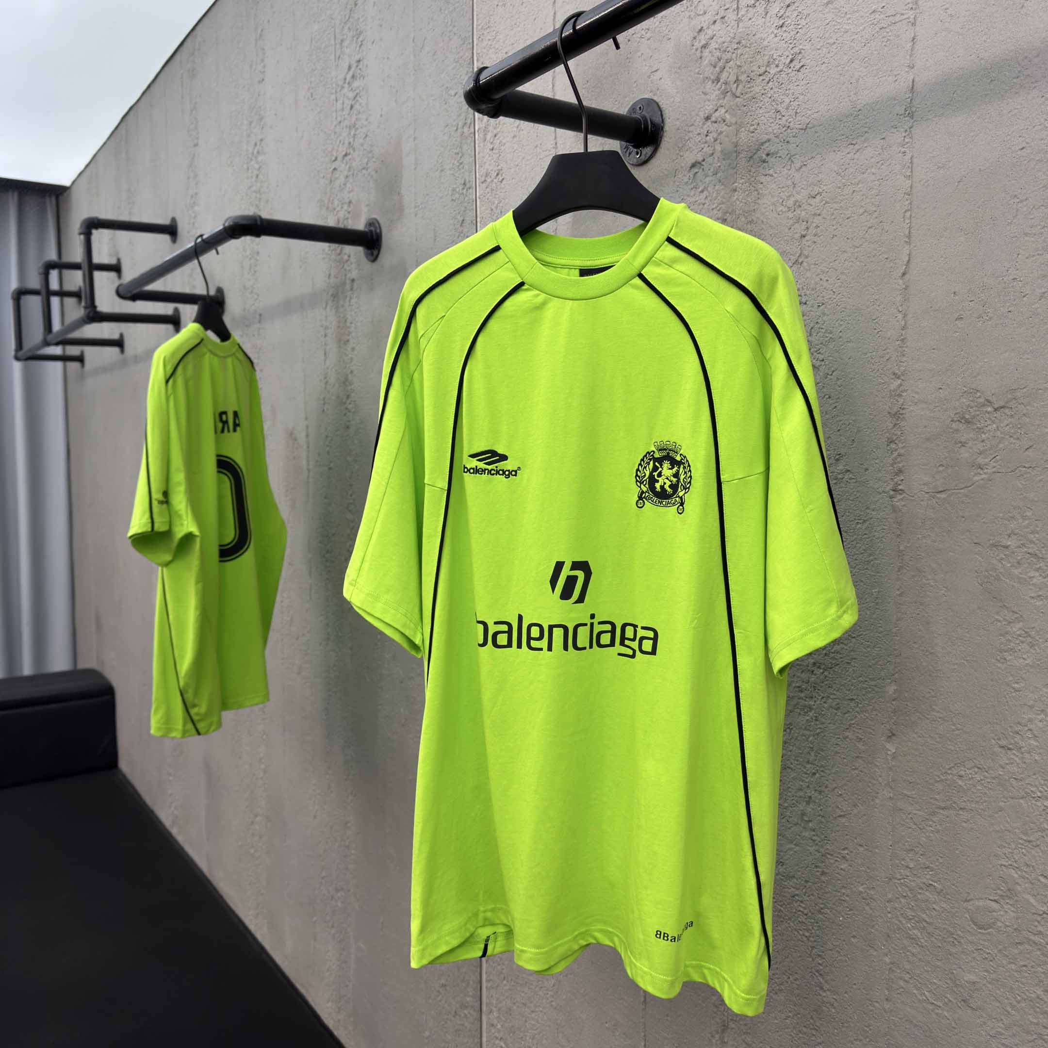 Balenciaga Paris Soccer T-Shirt Oversized  Balenciaga Paris Soccer T-Shirt Oversized  - DesignerGu