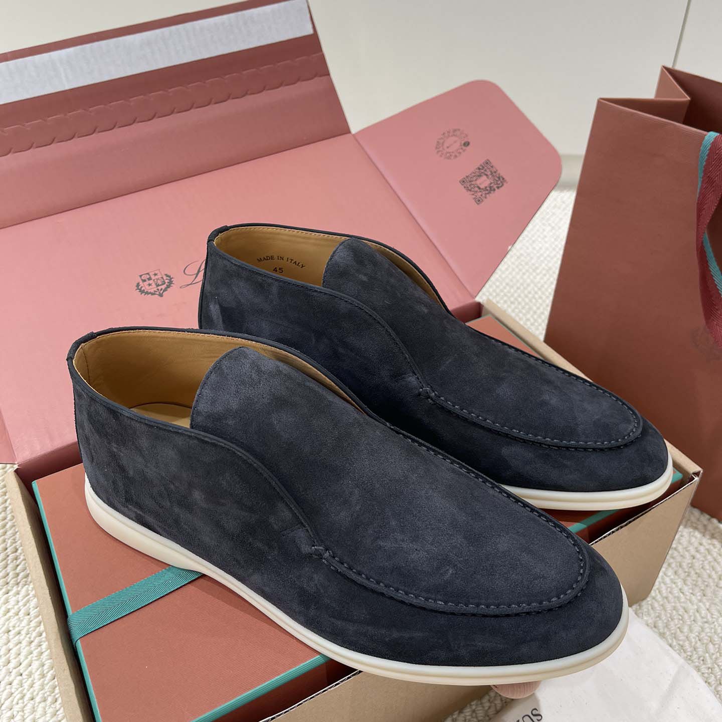 Loro Piana White Sole Summer Walk Loafers Loro Piana White Sole Summer Walk Loafers - DesignerGu