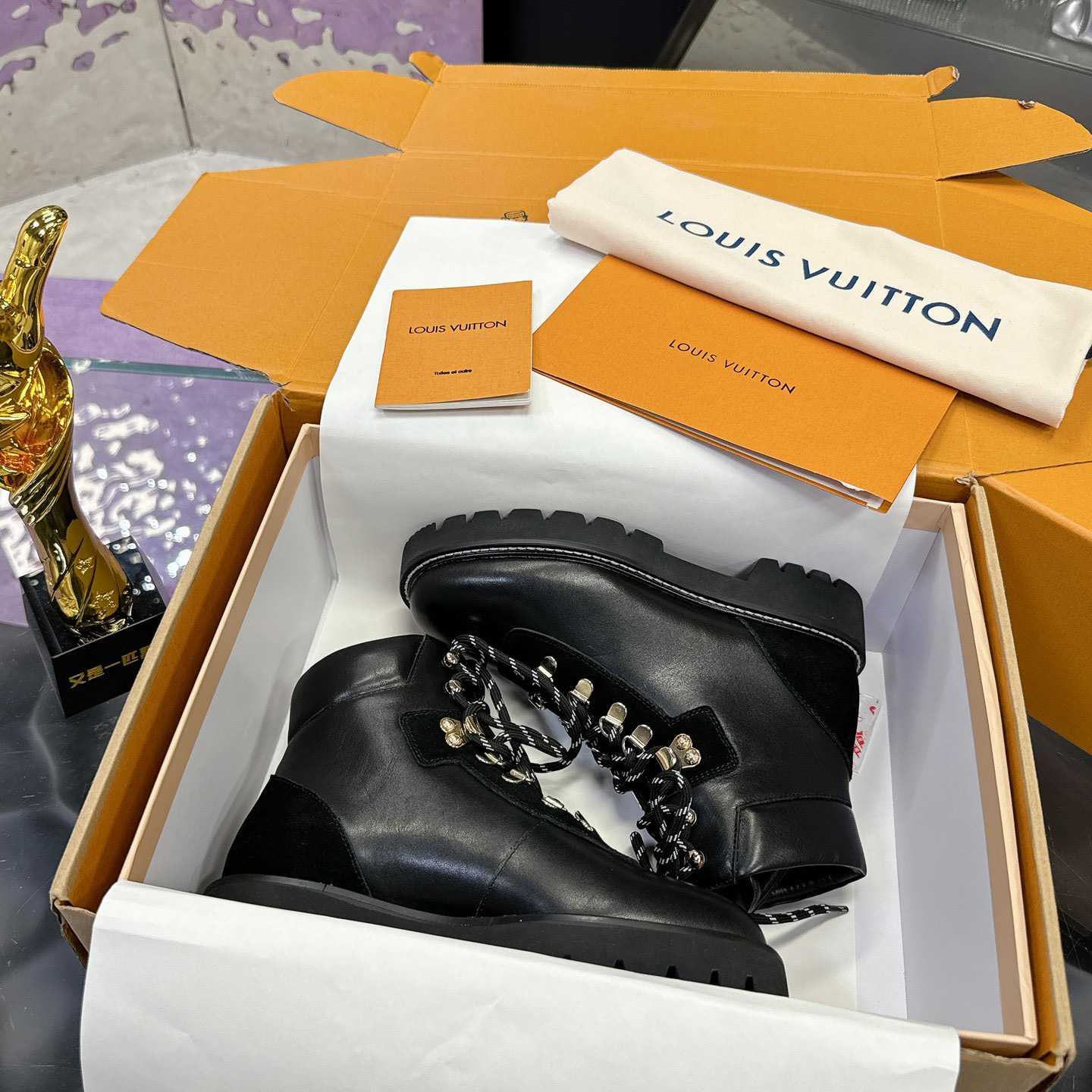 Louis Vuitton Territory Flat Ranger     1ACIBW - DesignerGu