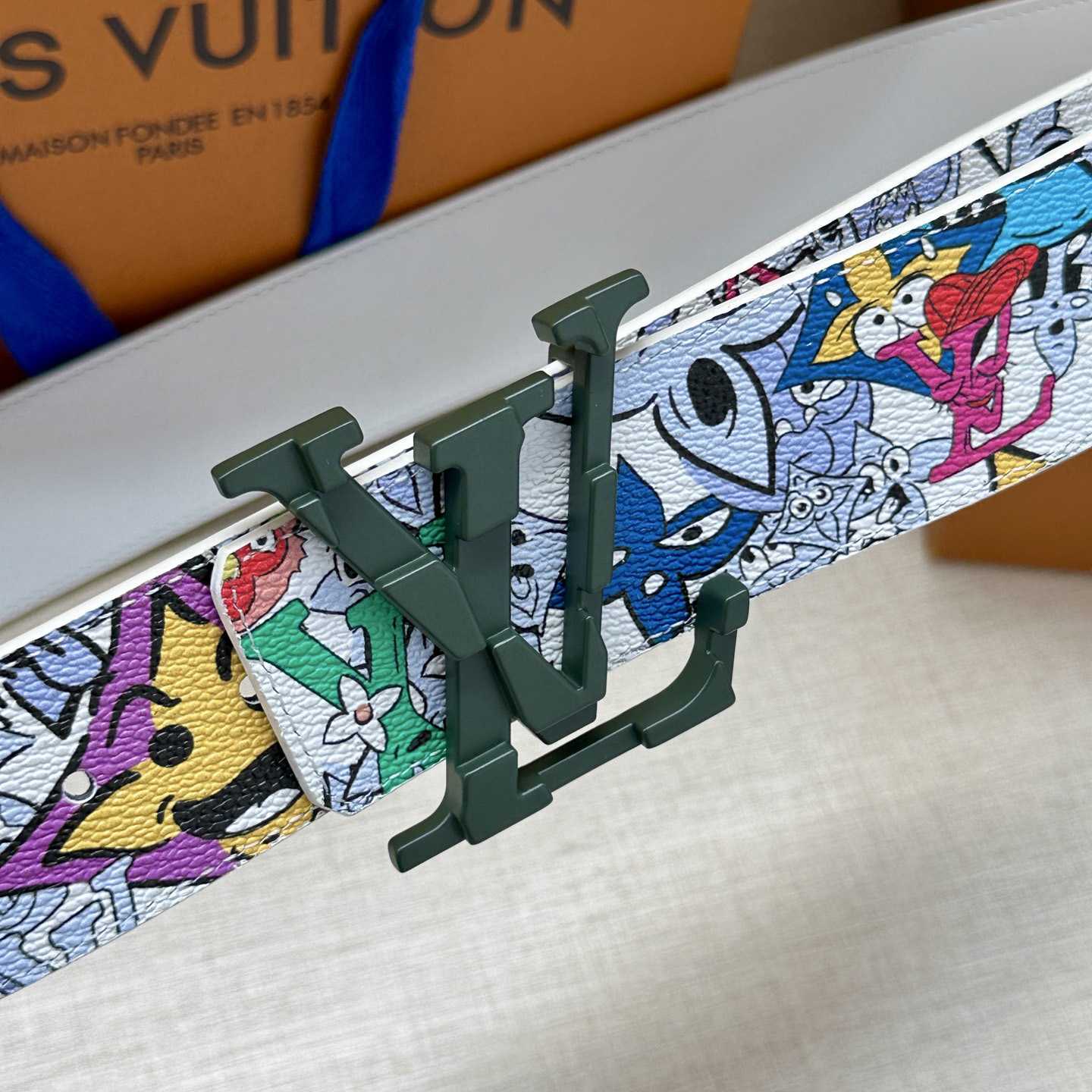 Louis Vuitton LV Initiales 40mm Reversible Belt   - DesignerGu