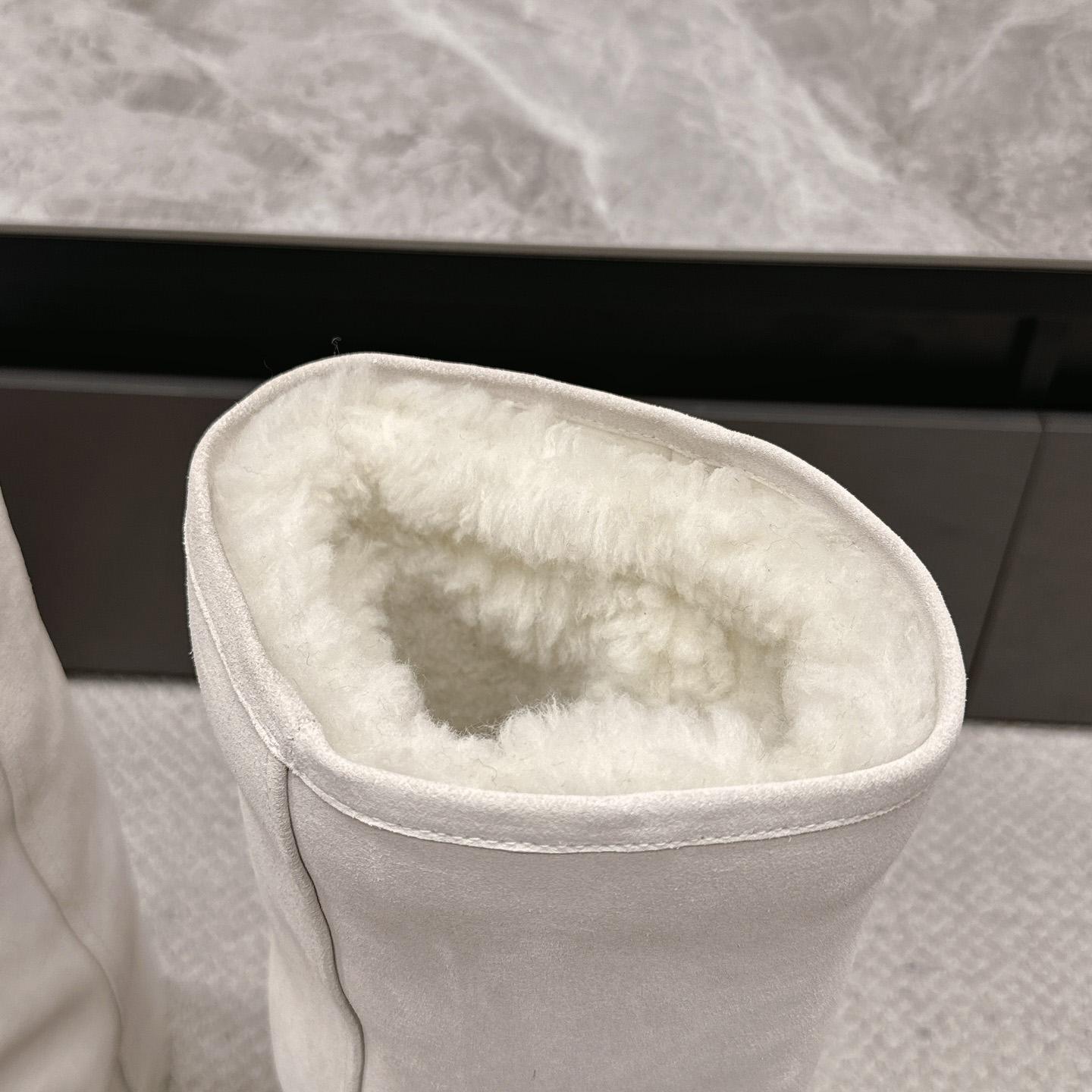 Balenciaga boots - DesignerGu