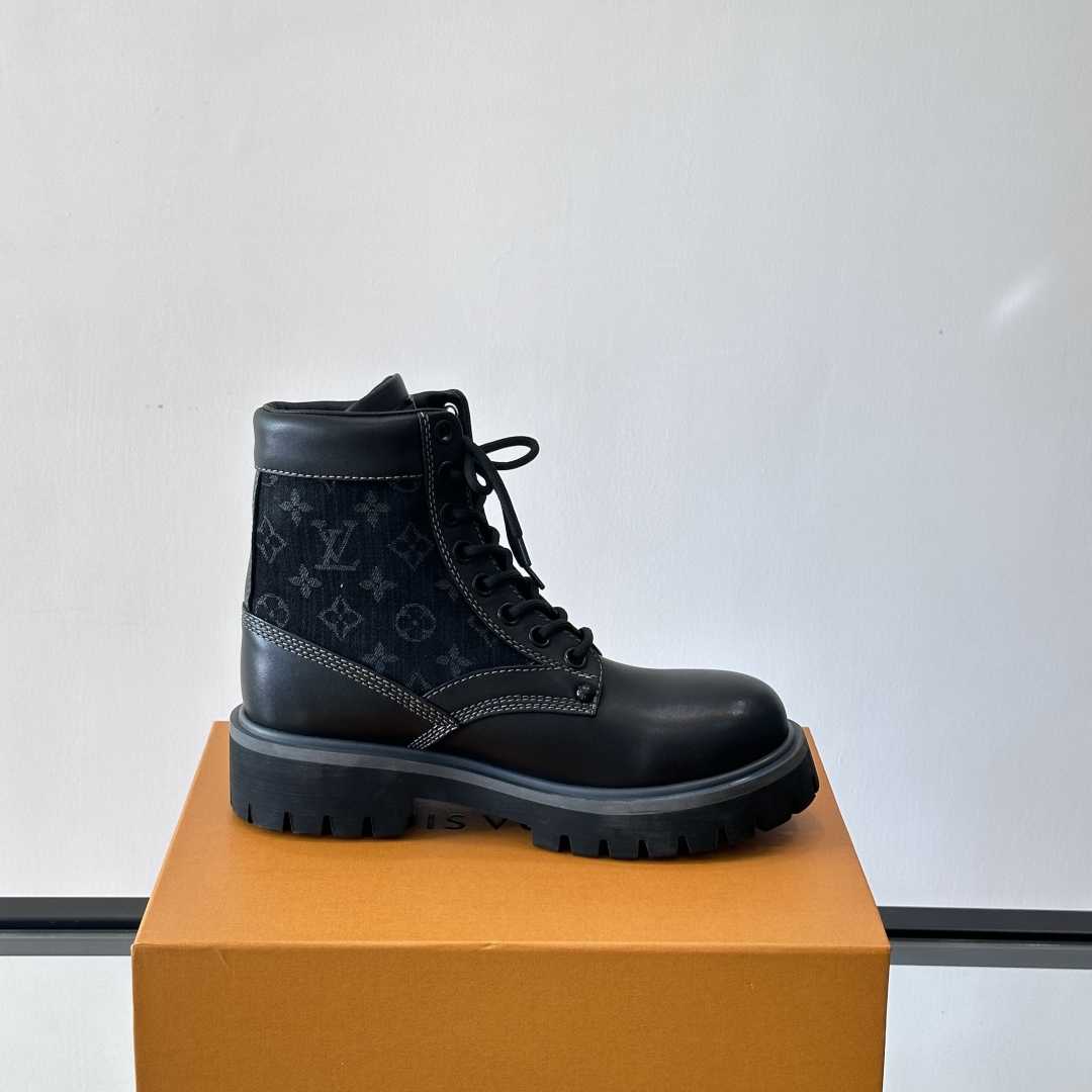 Louis Vuitton LV Boot Ranger    - DesignerGu