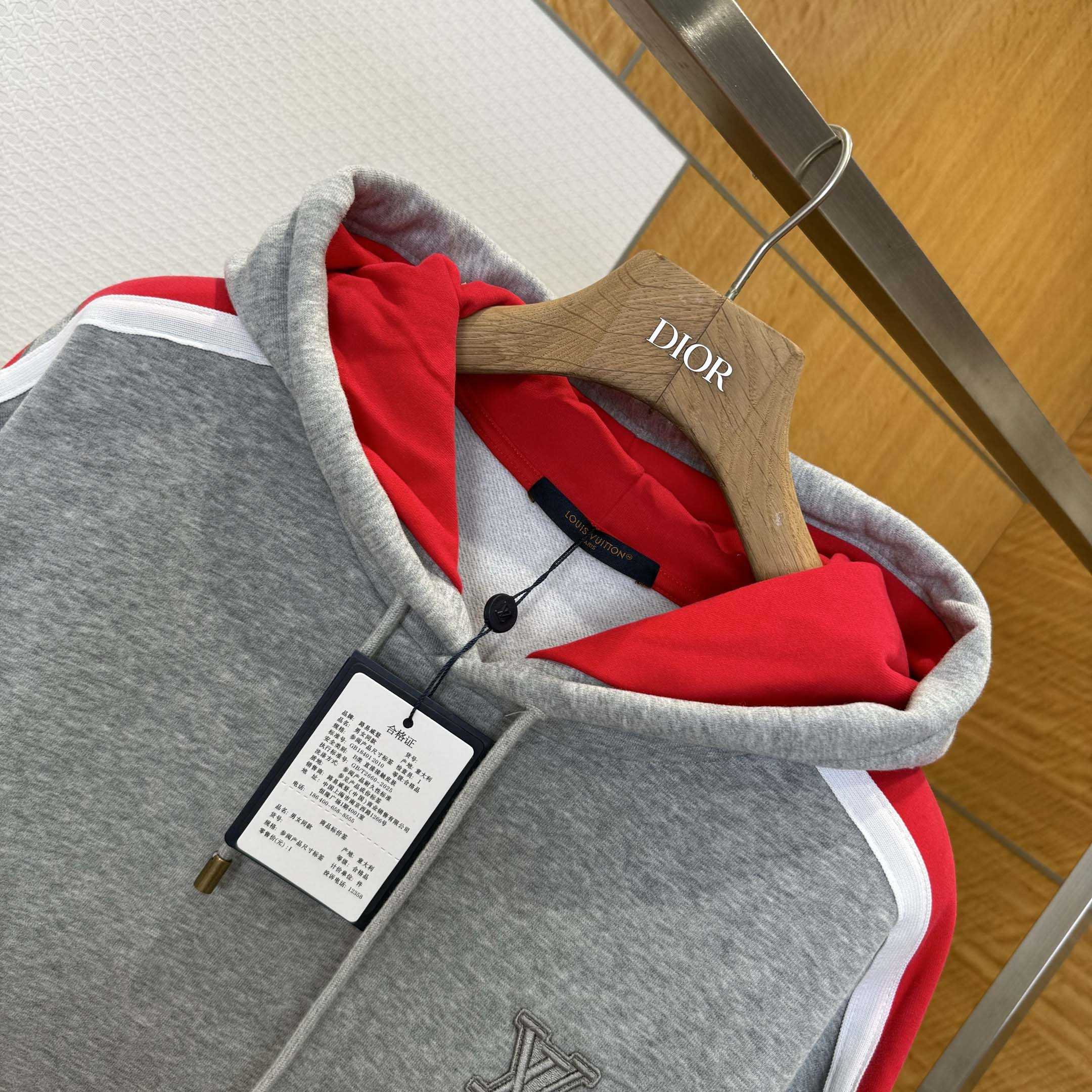 Louis Vuitton Signature Hoodie   1AJCEL - DesignerGu