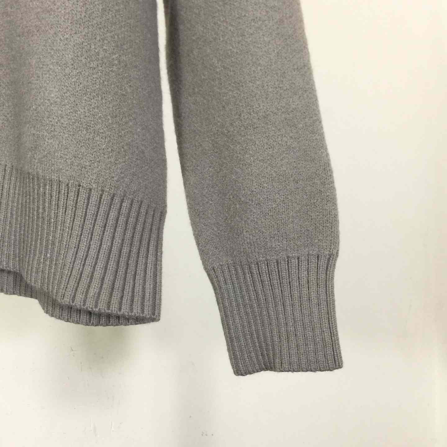 AMI Paris Ami De Coeur Sweater - DesignerGu