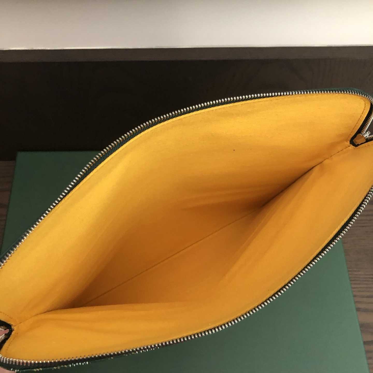 Goyard Sainte-Marie MM Clutch - DesignerGu