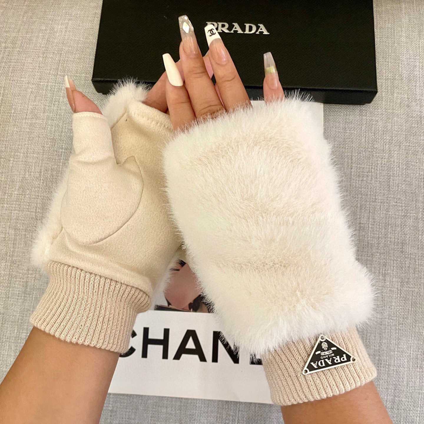 Prada Women's Gloves  - DesignerGu