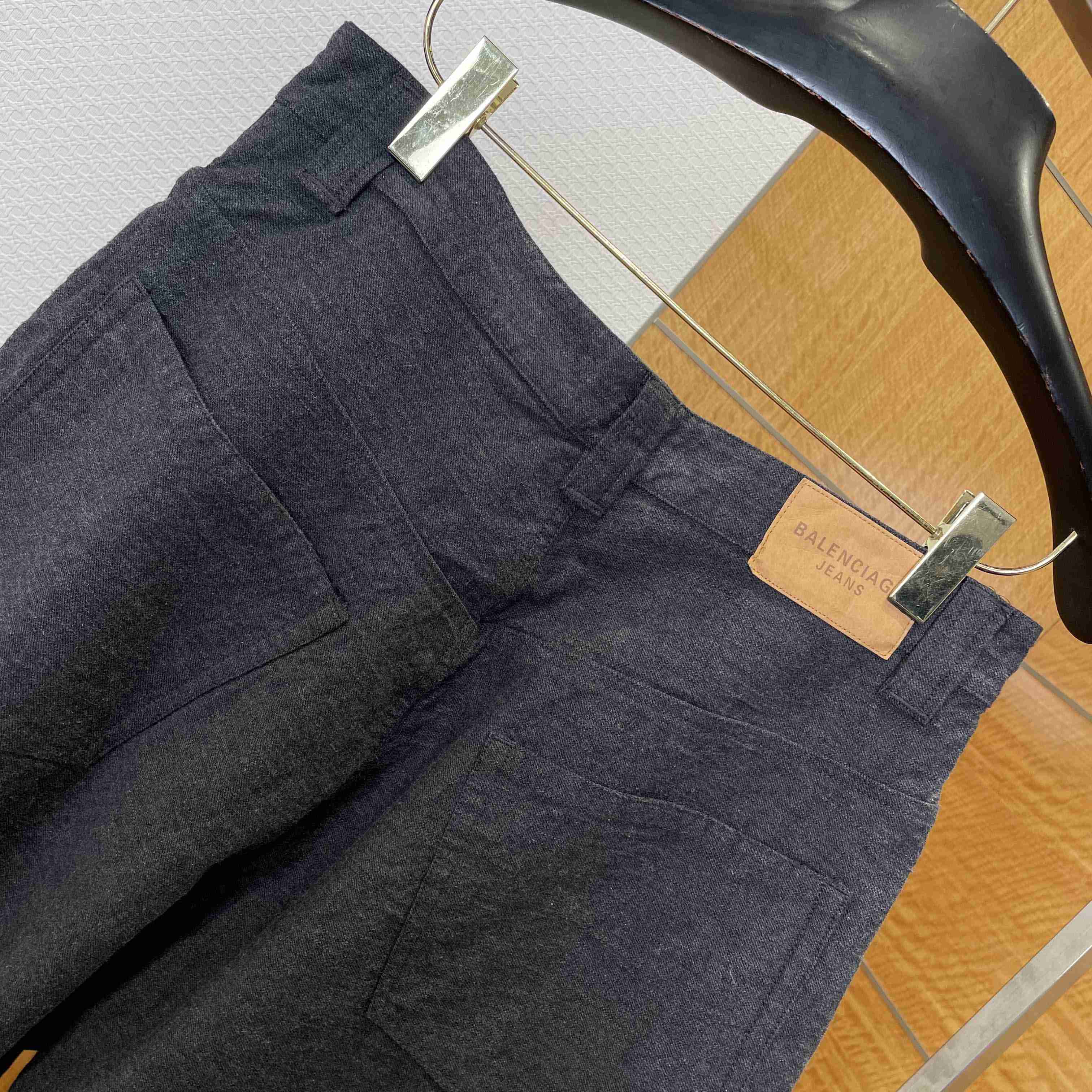 Balenciaga Men's Trompe L'oeil Sweatpants In Anthracite - DesignerGu