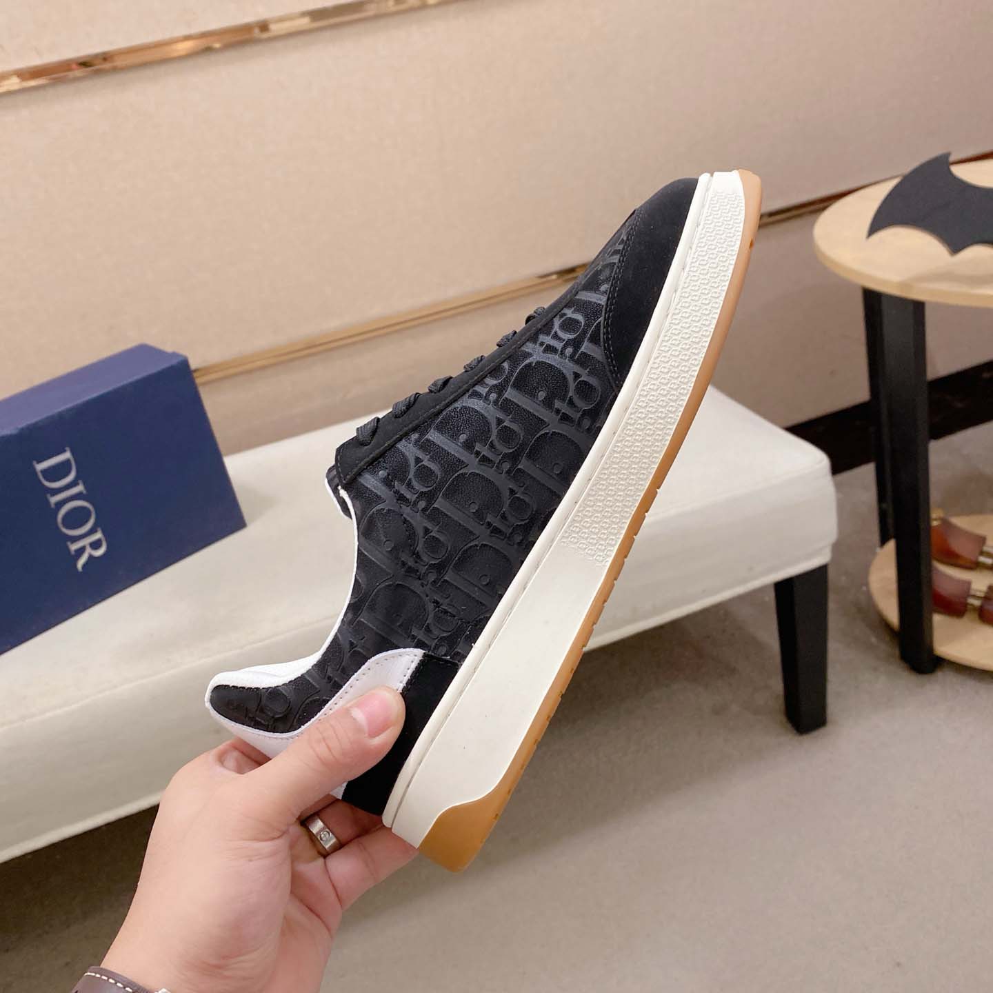 Dior Sneakers - DesignerGu