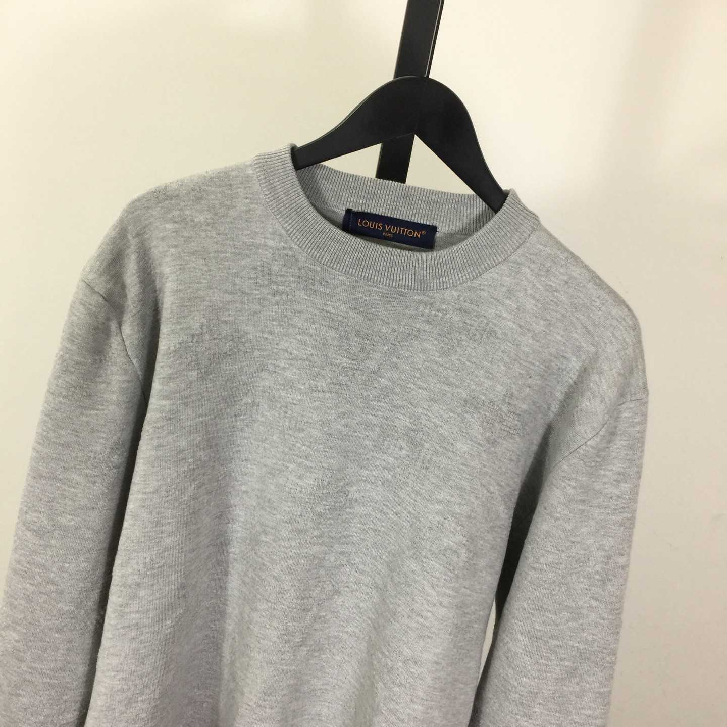 Louis Vuitton Monogram Embossed Pullover   1AIWG4 - DesignerGu