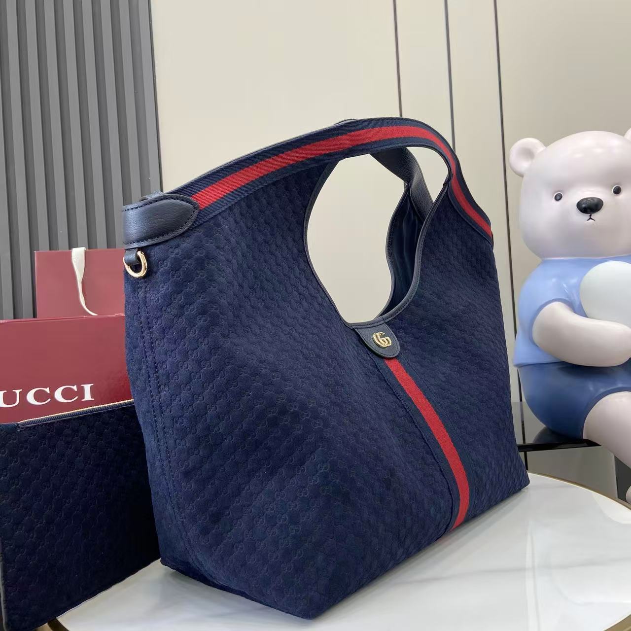 Gucci Giglio Large Tote Bag - DesignerGu