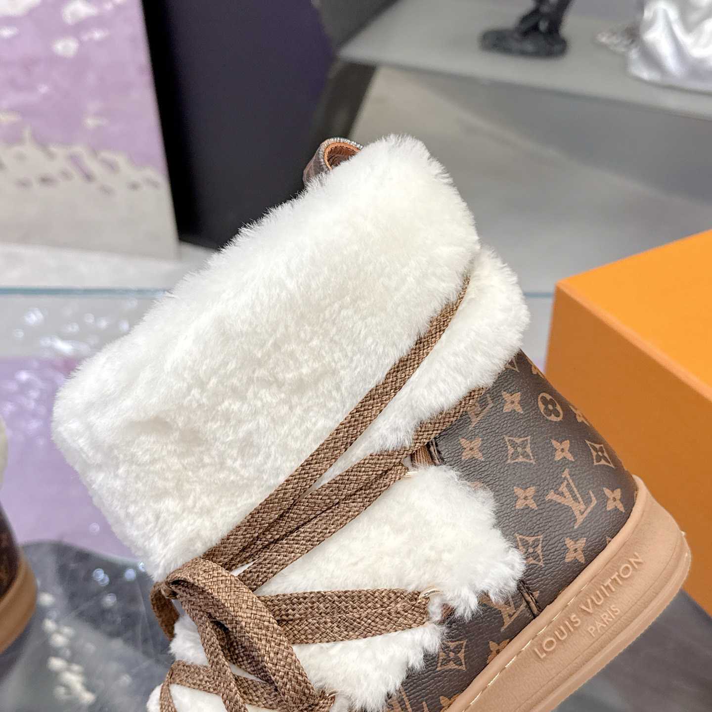 Louis Vuitton LV Cloud Lace-Up Ankle Boot Sneaker  1AIV37 - DesignerGu