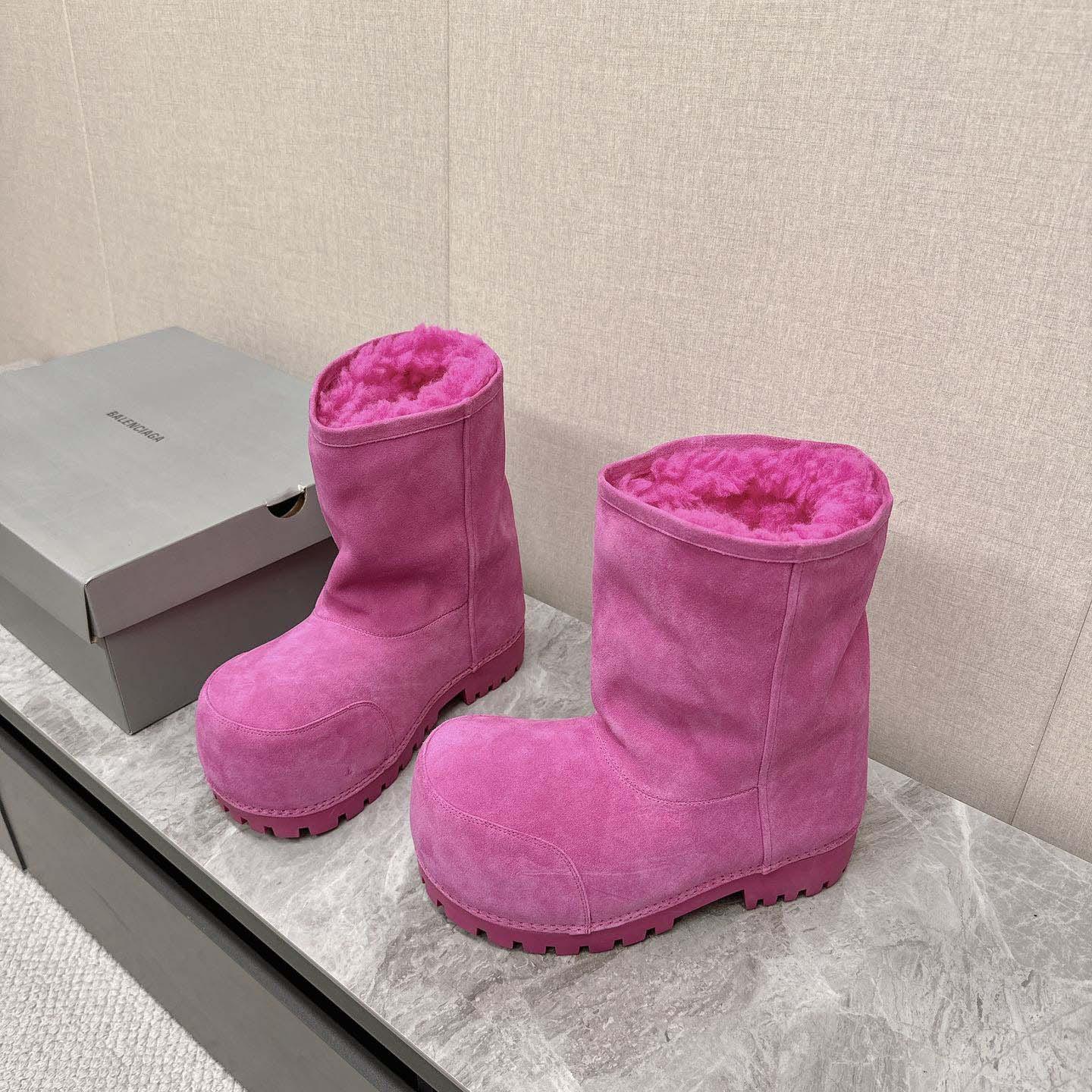Balenciaga Alaska Fur High Boots - DesignerGu