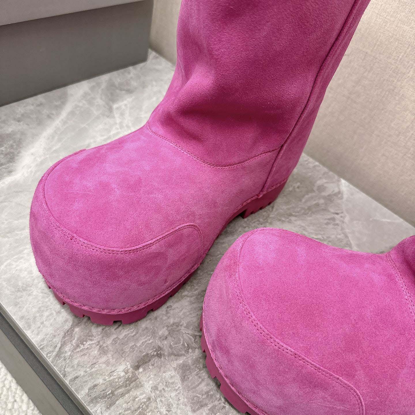 Balenciaga Alaska Fur High Boots - DesignerGu