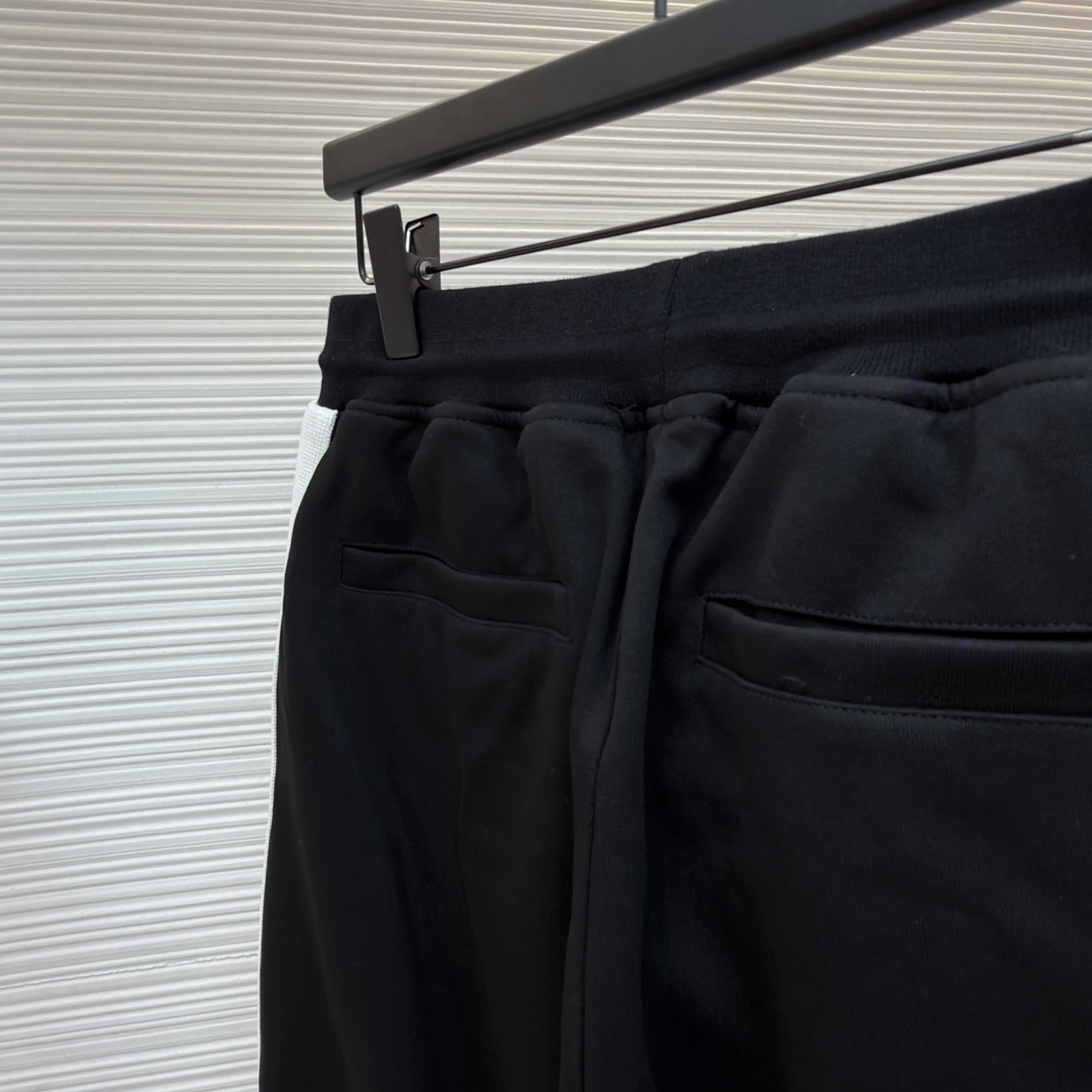 Louis Vuitton Hybrid Jersey Pants   1AHWAR - DesignerGu