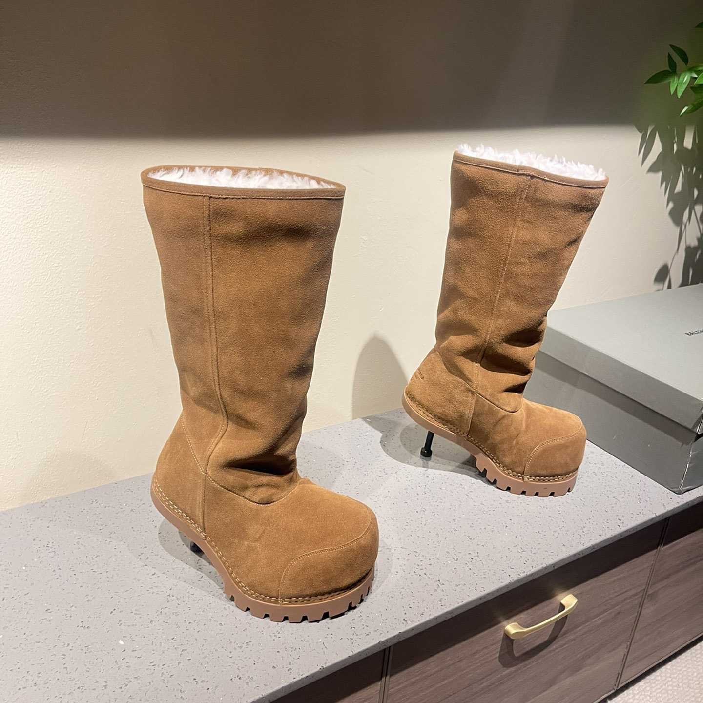 Balenciaga Alaska Fur High Boots - DesignerGu