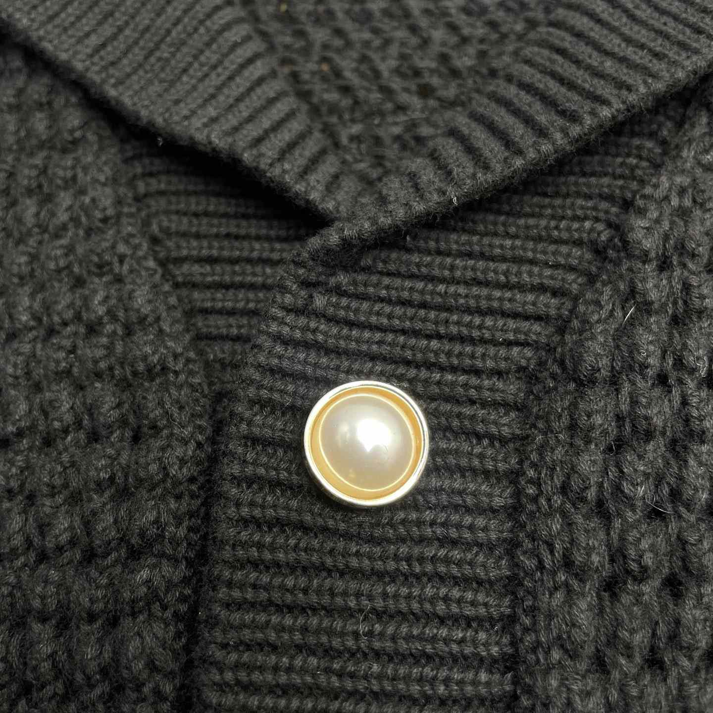 Casablanca Buttoned Ribbed Knit Cardigan   D0114 - DesignerGu