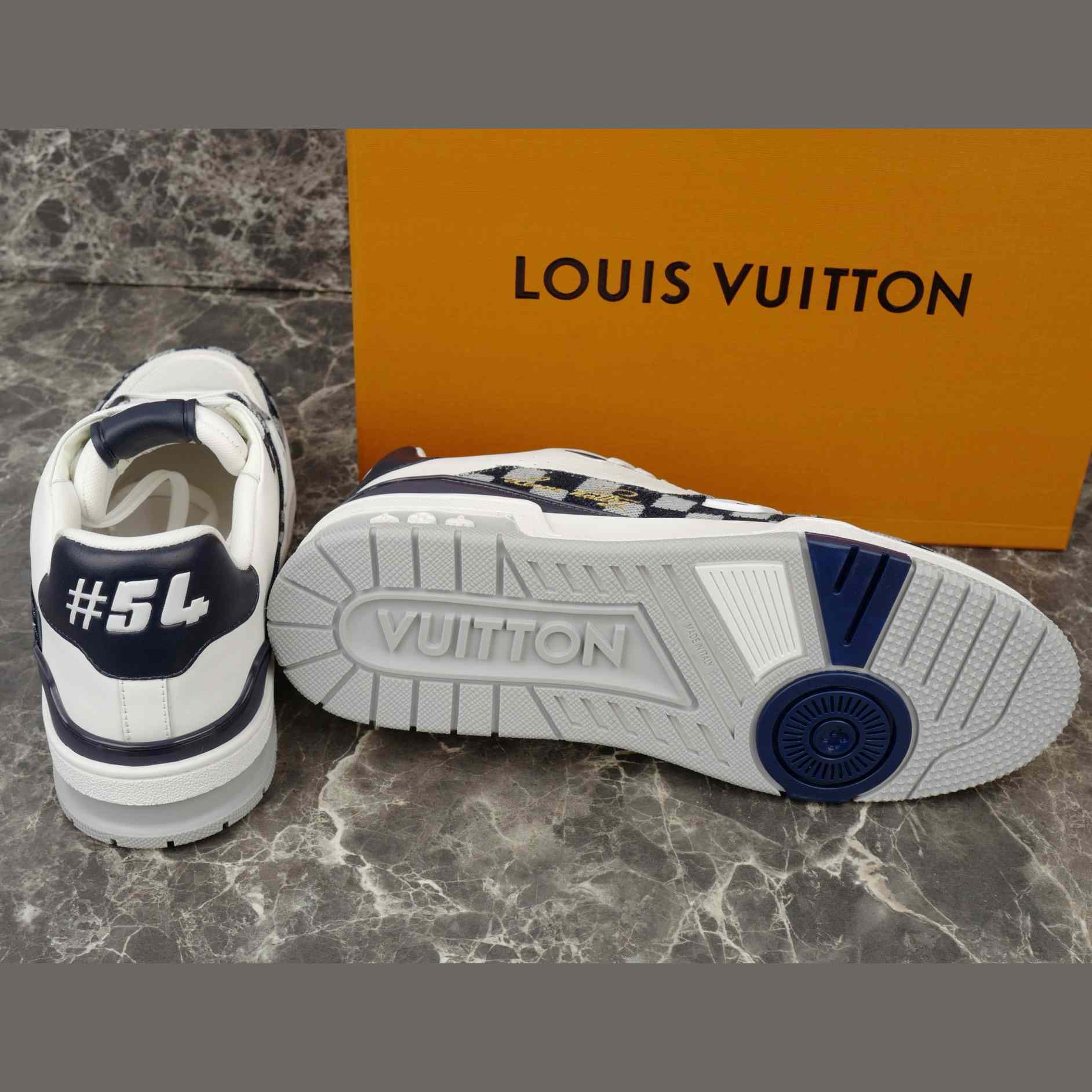Louis Vuitton LV Trainer Sneaker   1AIKR1 - DesignerGu