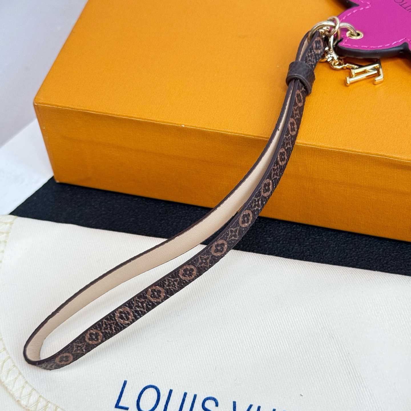 Louis Vuitton x Takashi Murakami bag charm - DesignerGu