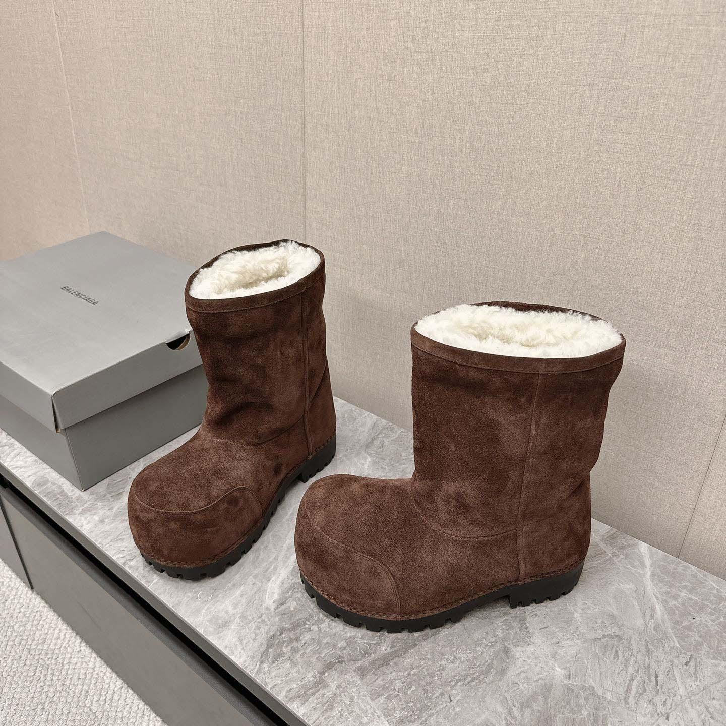 Balenciaga Alaska Fur High Boots - DesignerGu