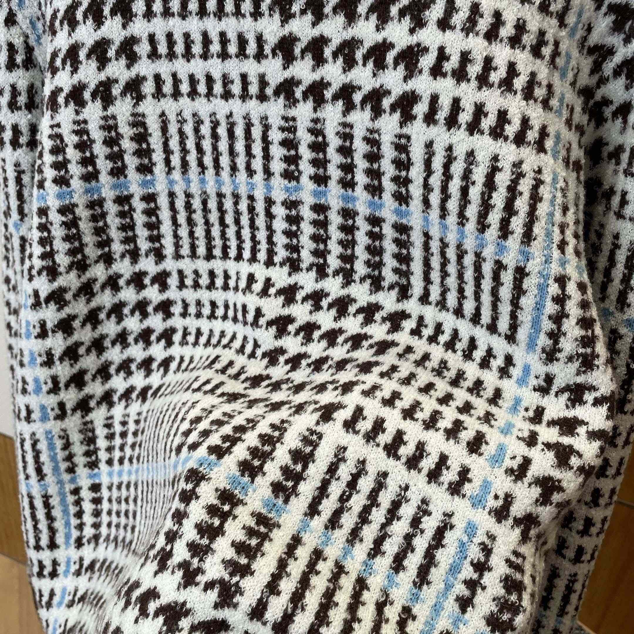 Louis Vuitton Textured Plaid Cardigan   1AJBSP - DesignerGu