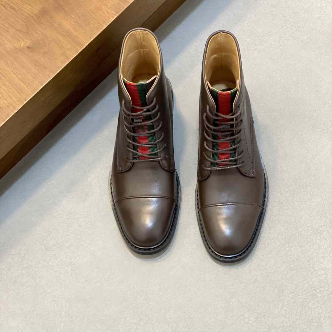 Gucci Men's Leather Lace-Up Boots - DesignerGu