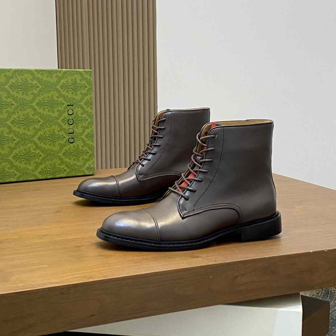 Gucci Men's Leather Lace-Up Boots - DesignerGu