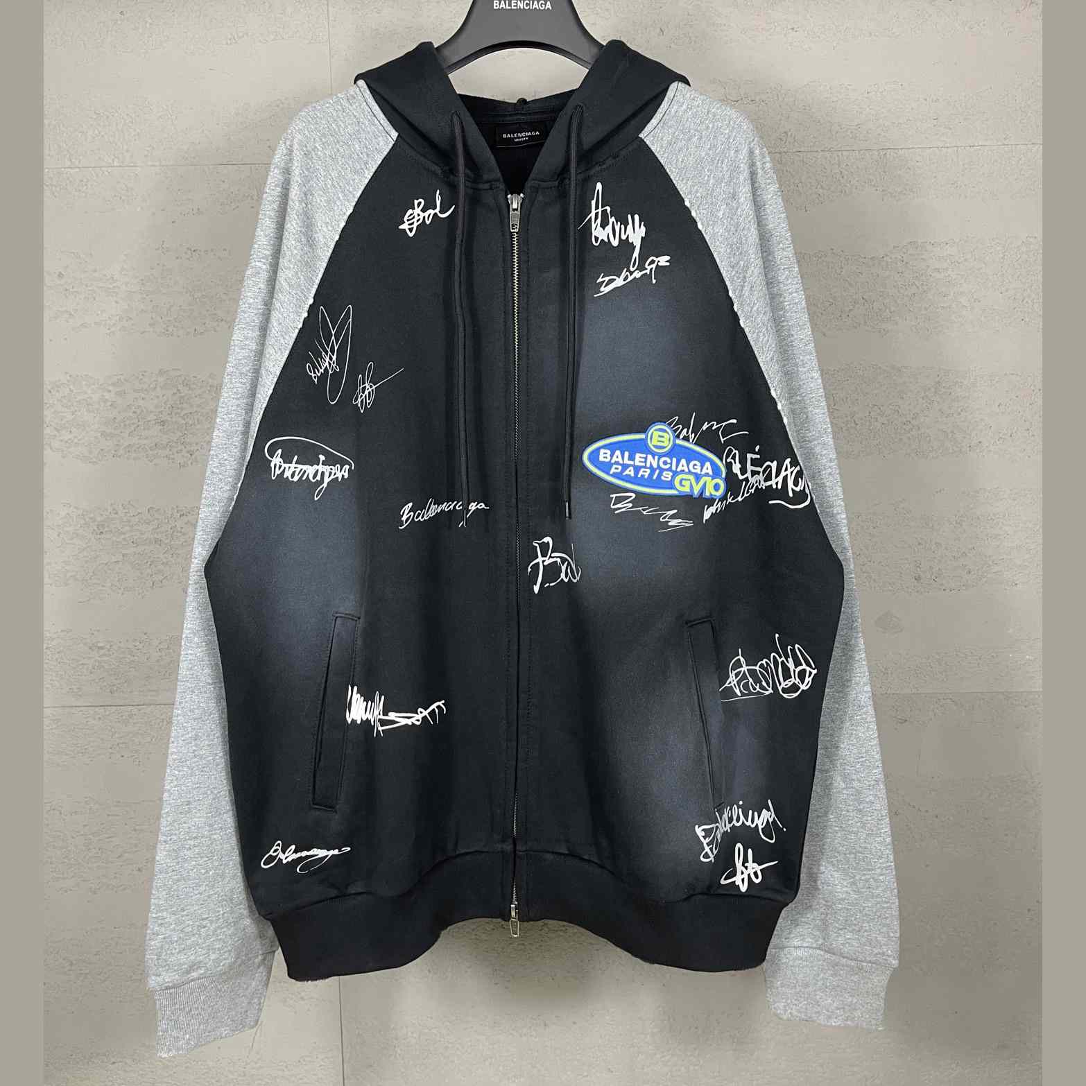 Balenciaga Banana Raglan Oversized Zip-Up Hoodie  - DesignerGu