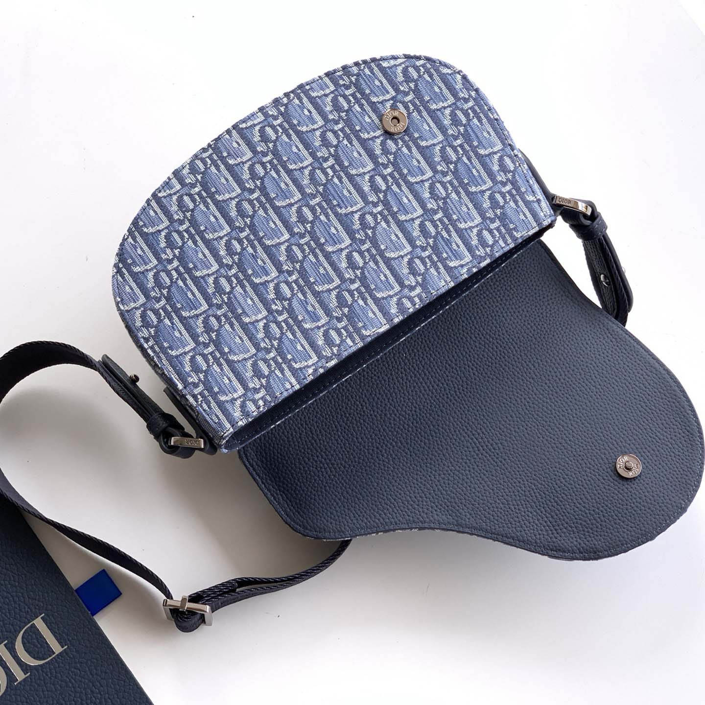 Dior Saddle Messenger Bag - DesignerGu