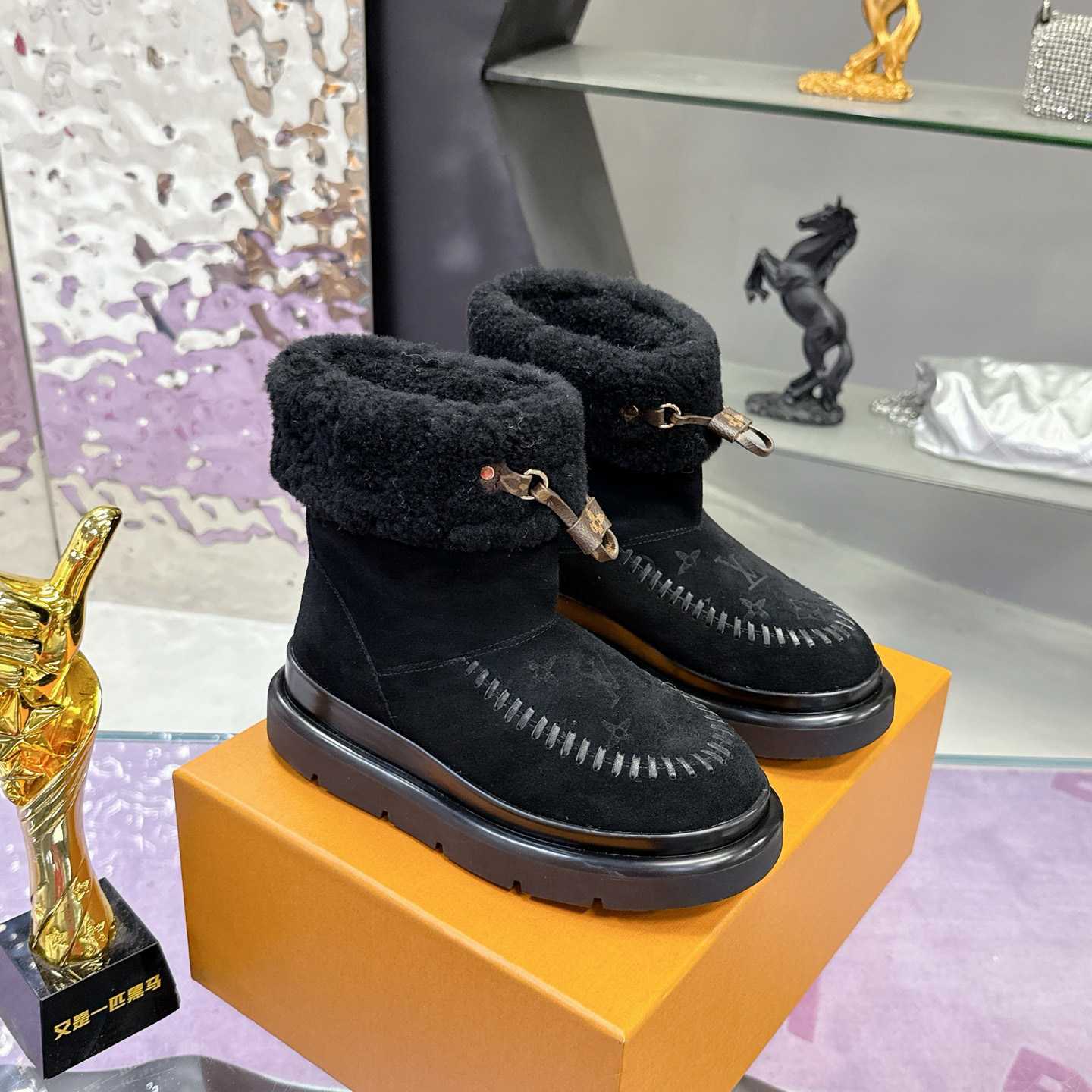 Louis Vuitton Cortina Ankle Boot   1AIUEG - DesignerGu