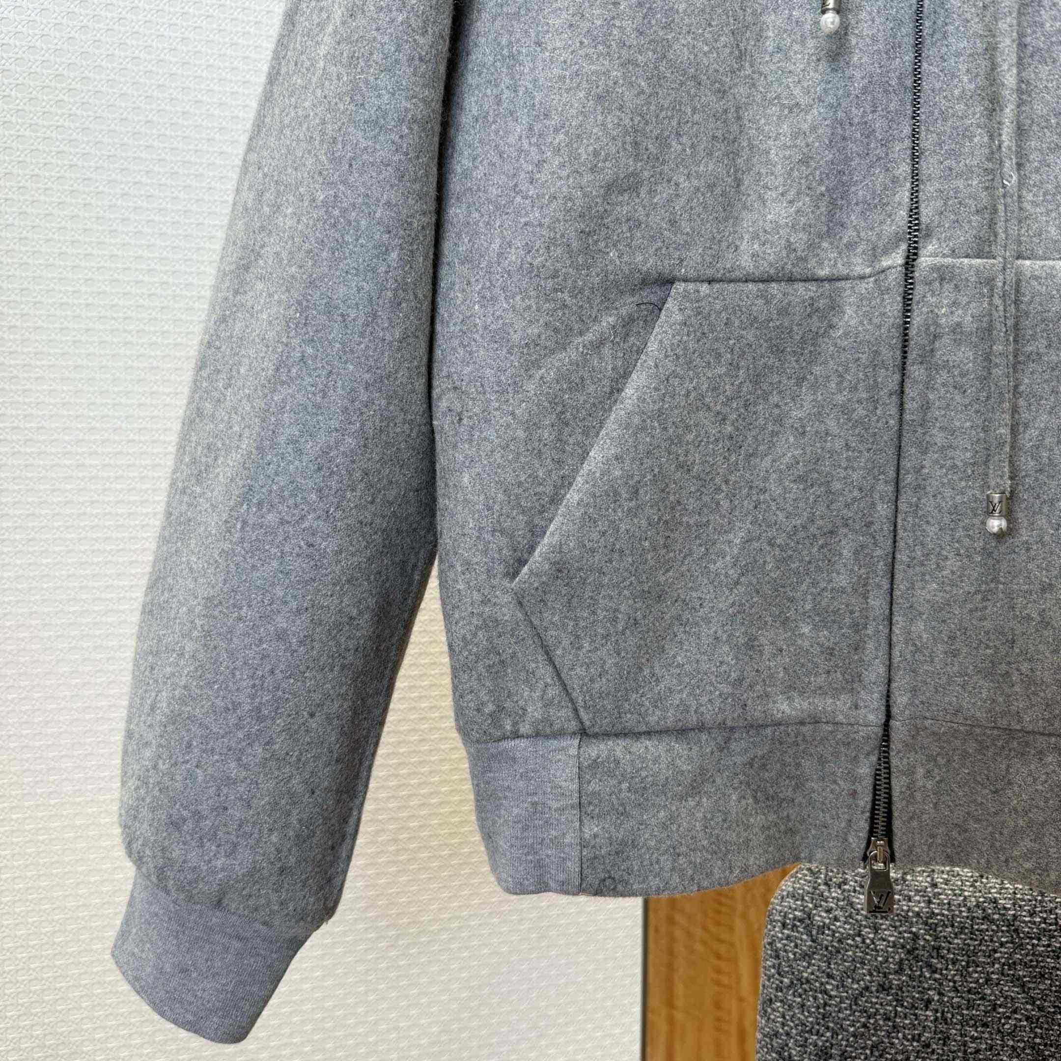 Louis Vuitton Tailored Technical Wool Hooded Blouson   1AFYBQ - DesignerGu