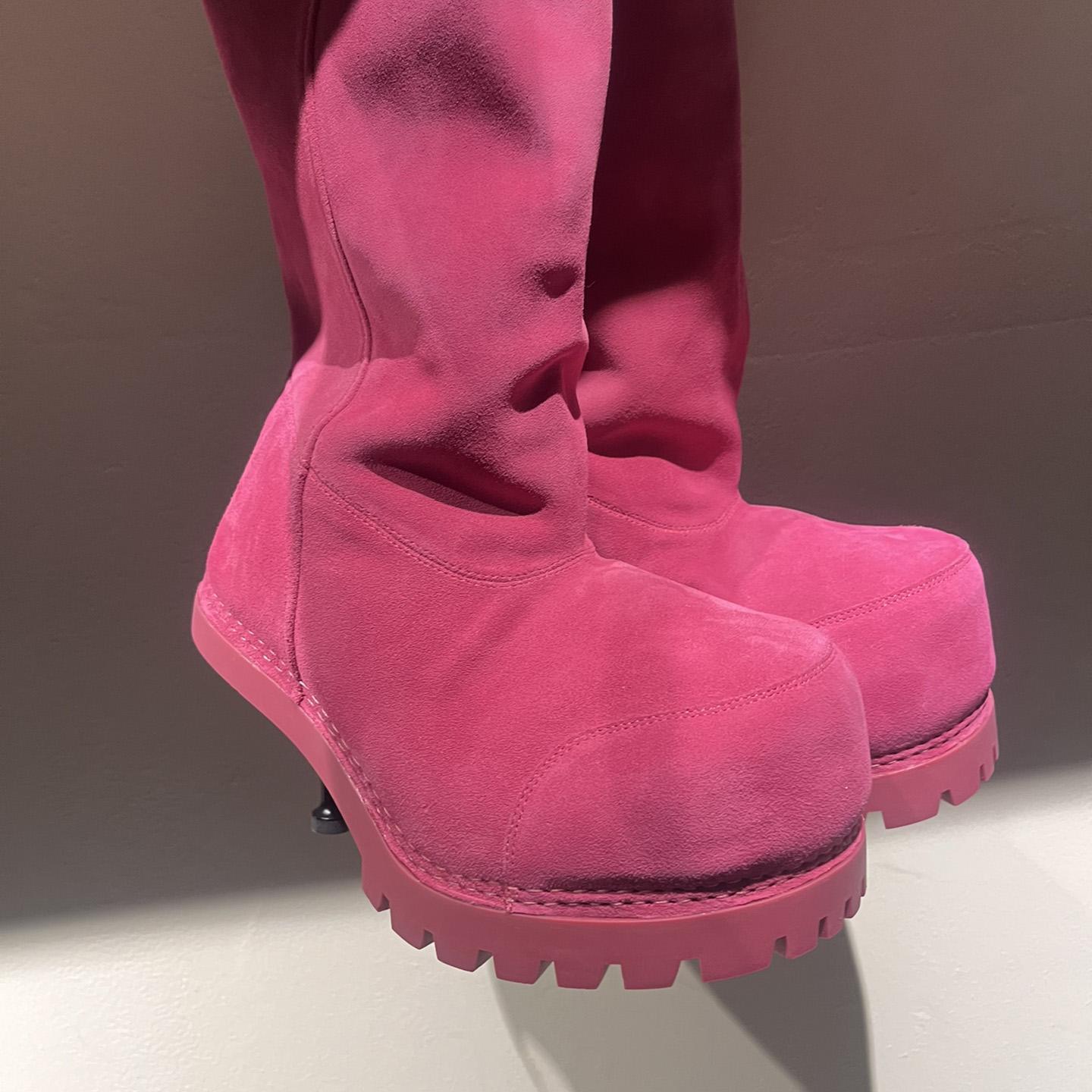 Balenciaga Alaska Fur High Boots - DesignerGu