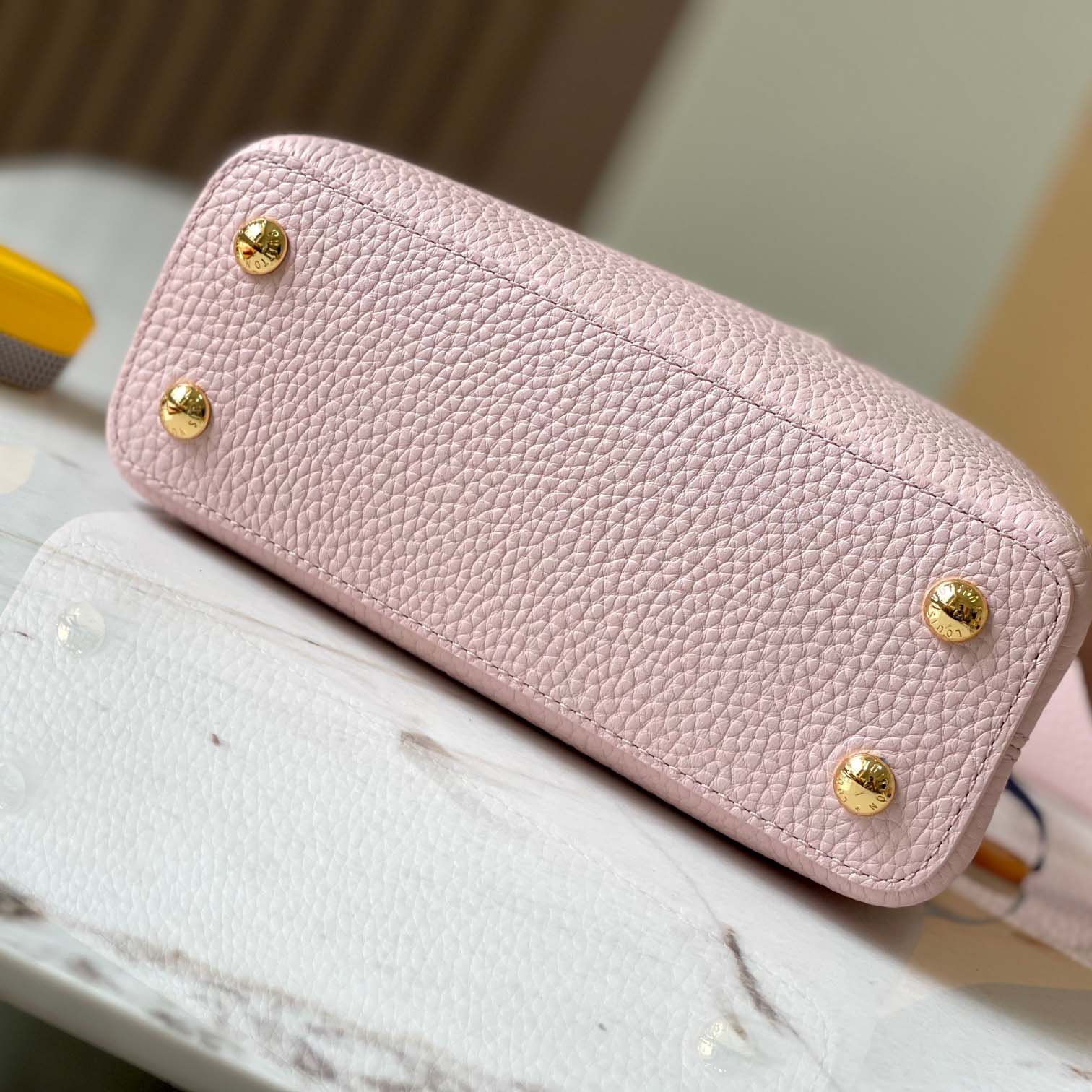 Louis Vuitton Capucines Mini   M59433 - DesignerGu