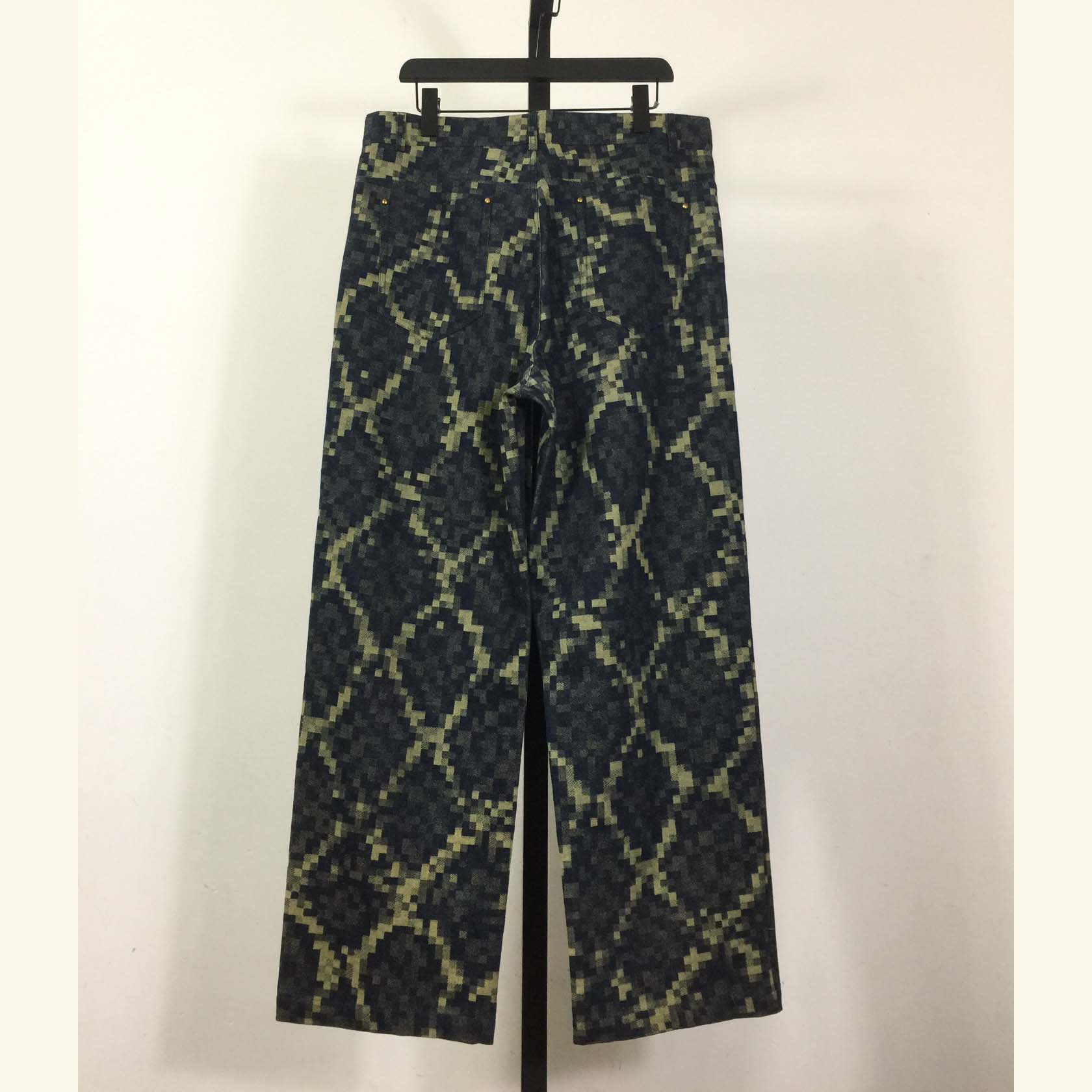 Louis Vuitton Damier Pants    - DesignerGu