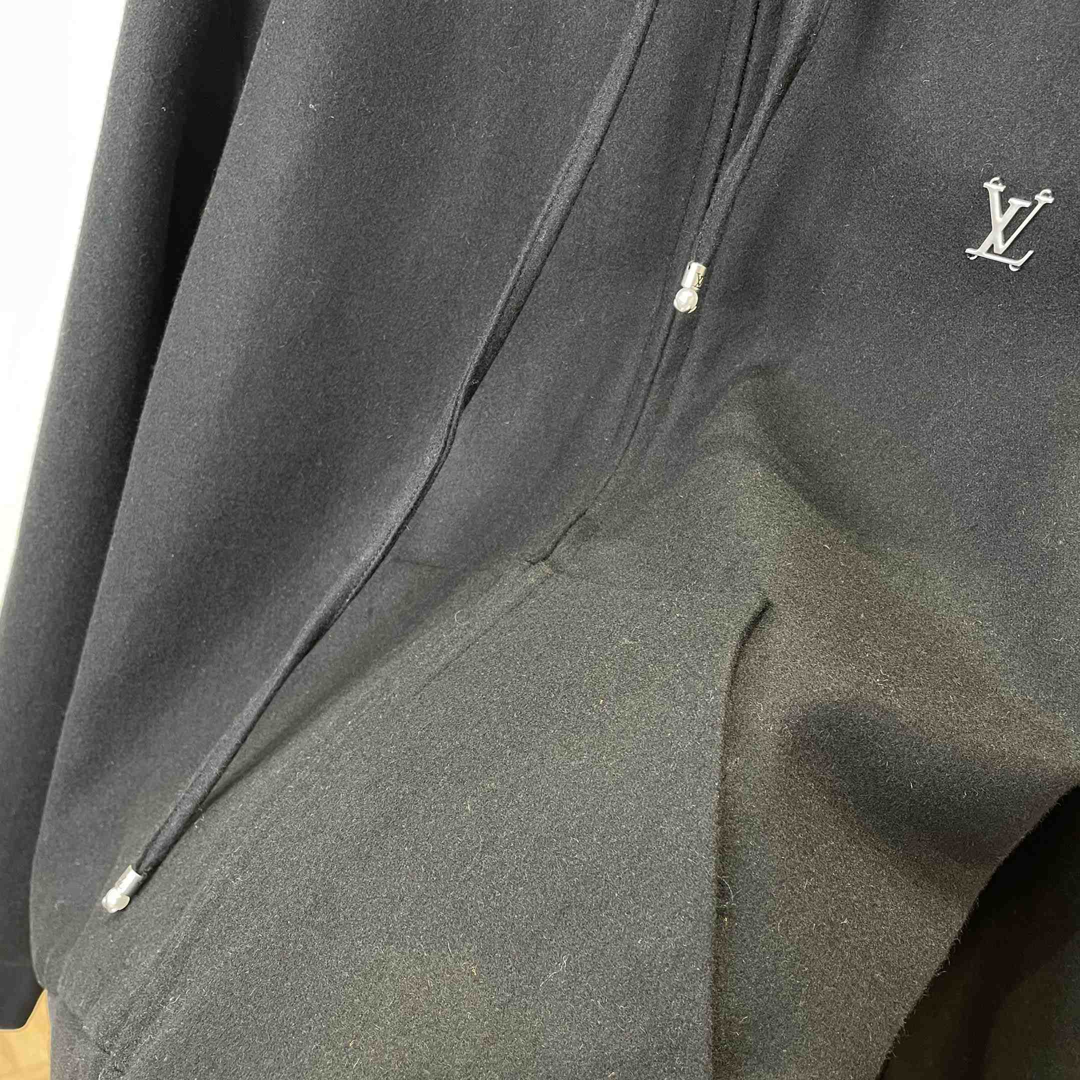 Louis Vuitton Tailored Technical Wool Hooded Blouson   1AIWFA - DesignerGu