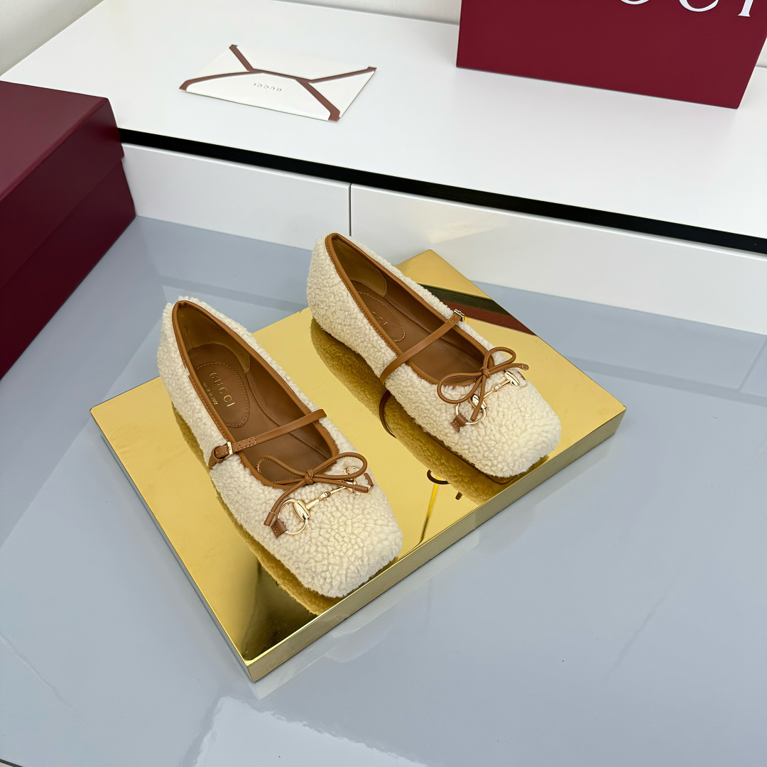 Gucci Women's Gucci Horsebit Ballet Flat - DesignerGu