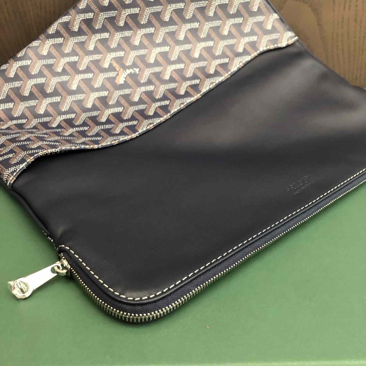 Goyard Sainte-Marie MM Clutch - DesignerGu