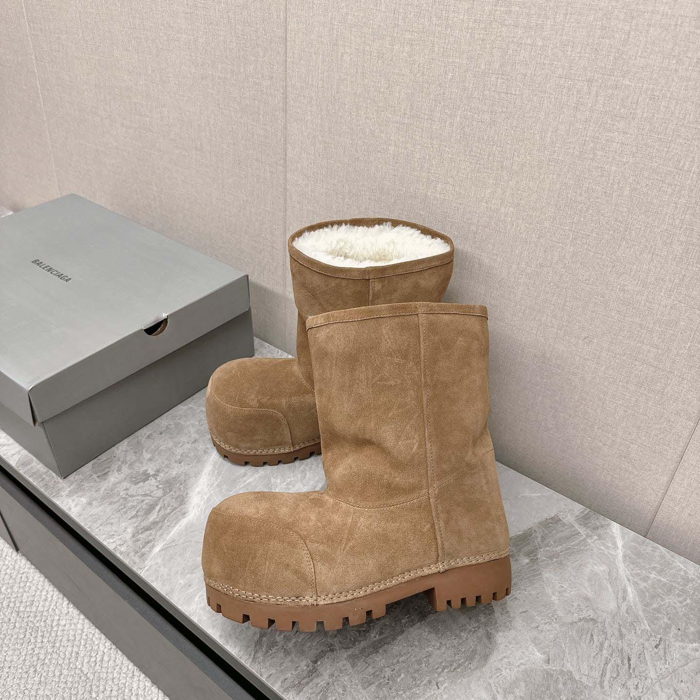 Balenciaga Alaska Fur High Boots - DesignerGu