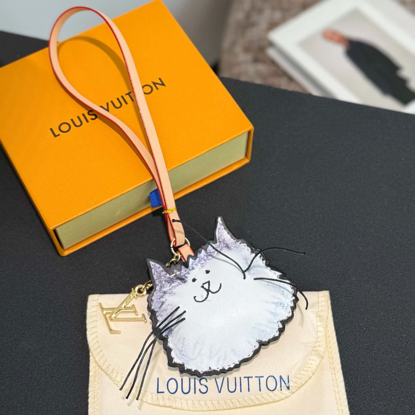 Louis Vuitton LV Cat Bag Charm   M02944   - DesignerGu