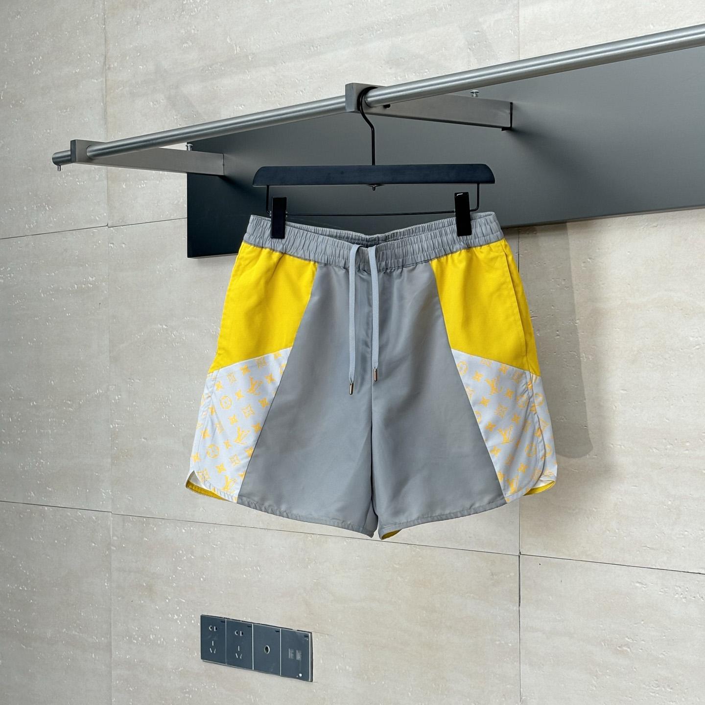 Louis Vuitton Monogram Track Shorts   1AHVQR - DesignerGu