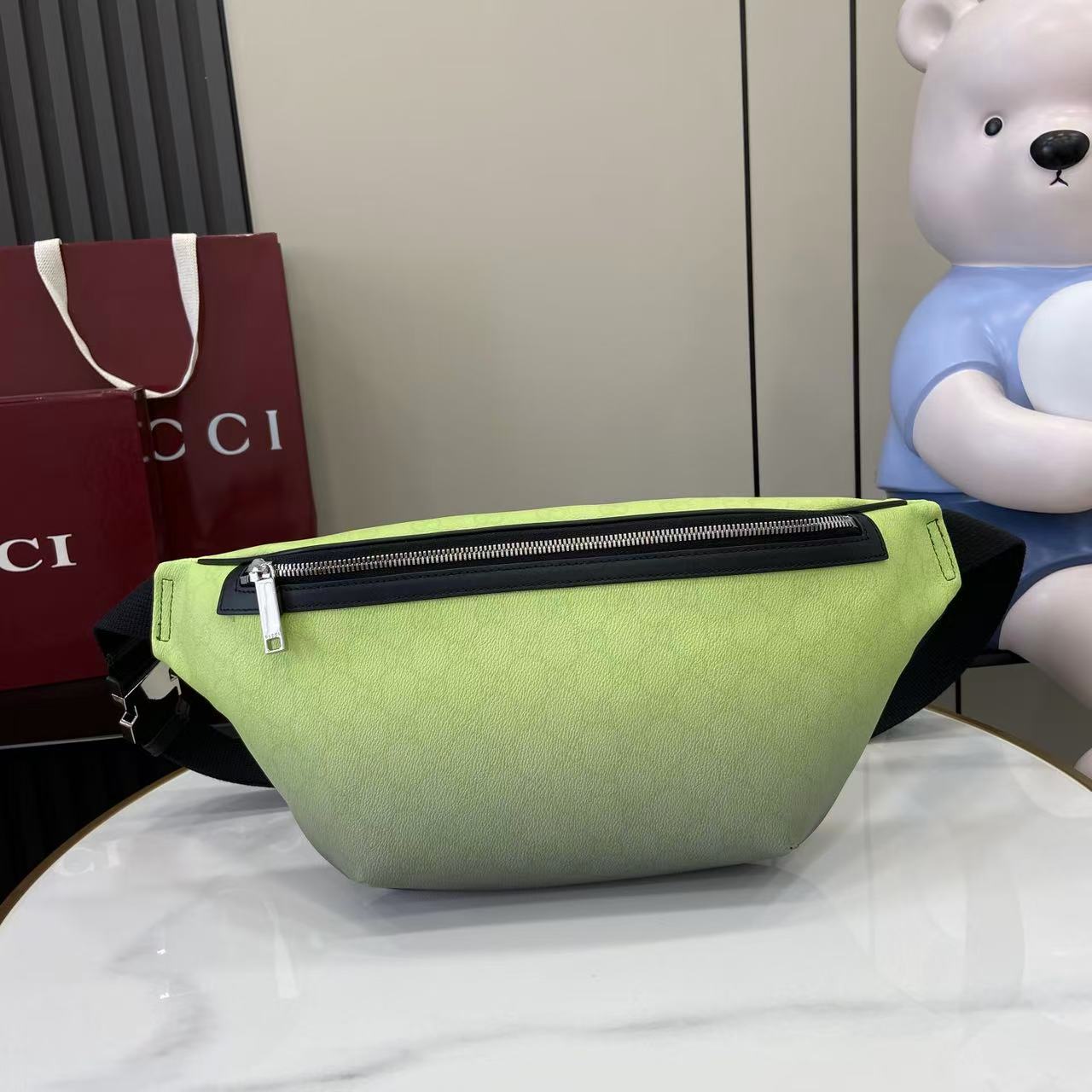 Gucci Chroma Large Belt Bag - DesignerGu