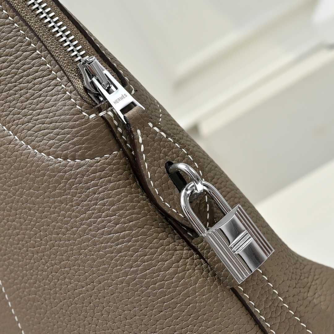 Hermès Bolide Messenger Bag - DesignerGu