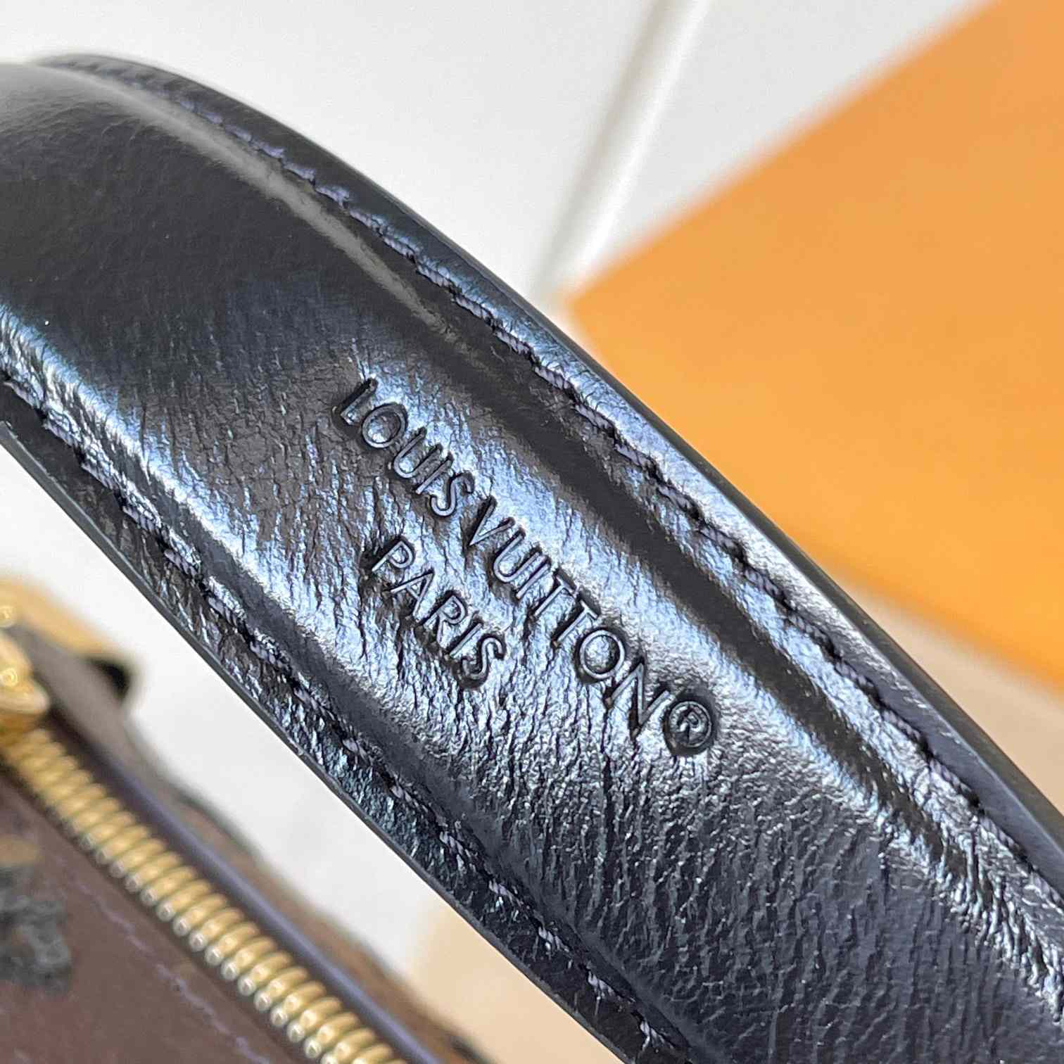 Louis Vuitton Side Trunk MM   M27036 - DesignerGu