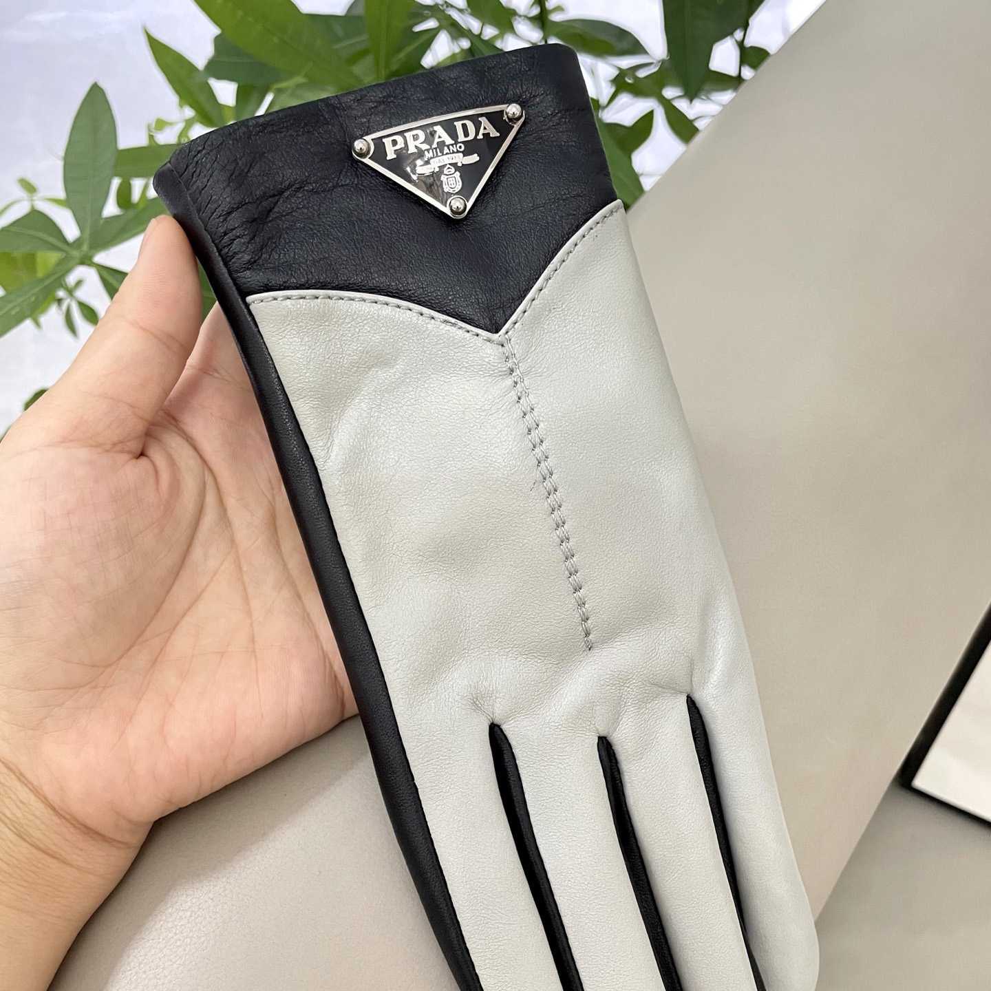 Prada Women's Gloves - DesignerGu