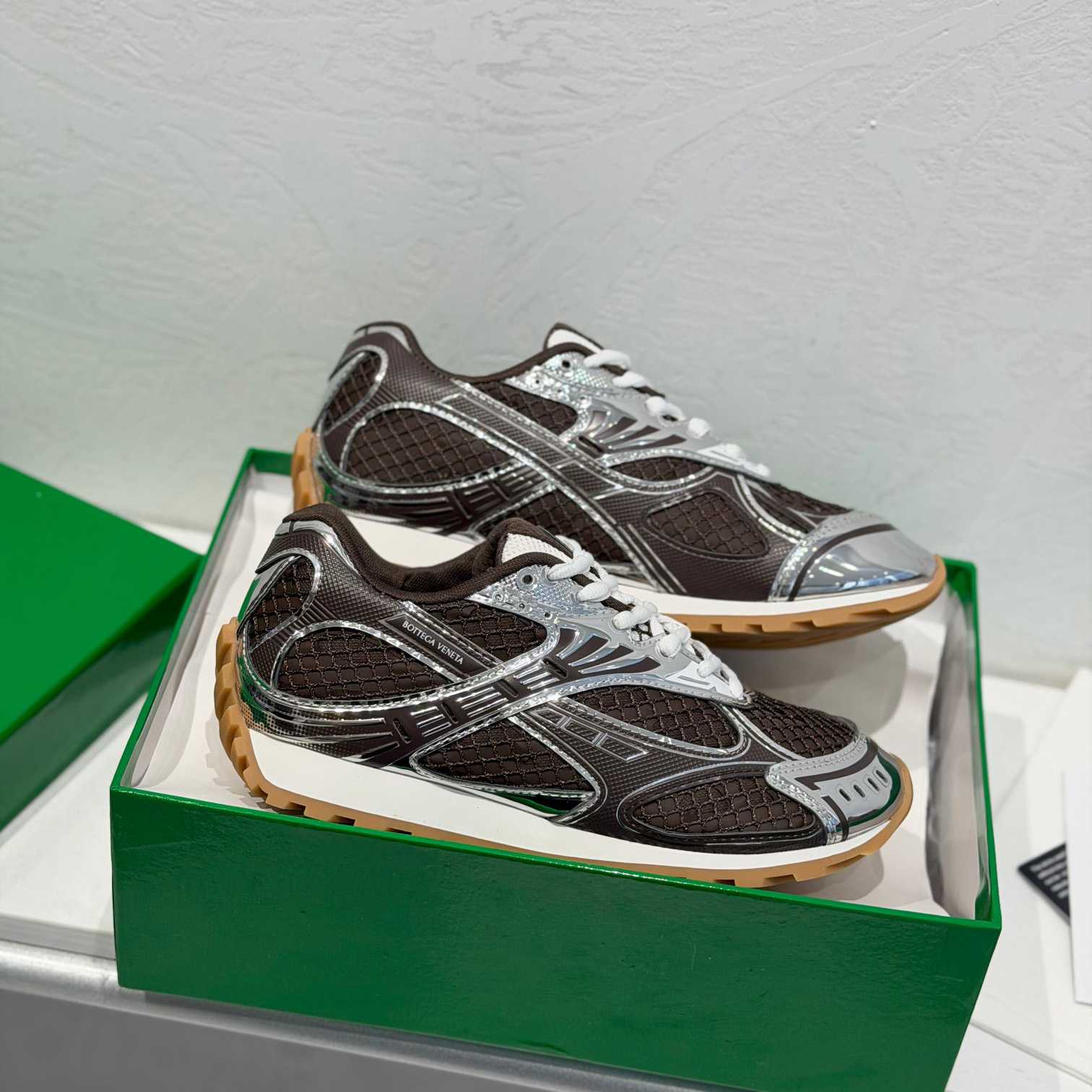 Bottega Veneta Orbit  Sneaker - DesignerGu