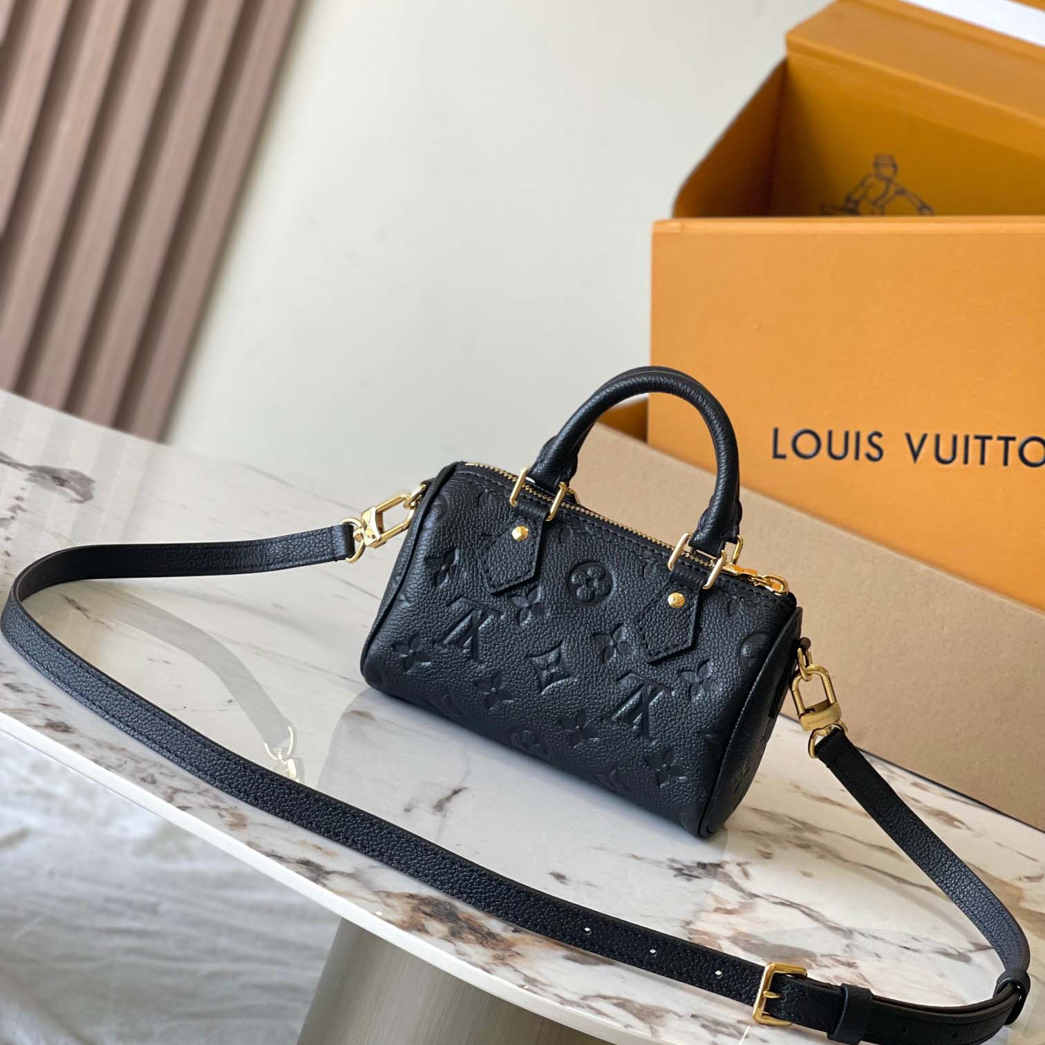 Louis Vuitton Nano Speedy   M82450 - DesignerGu