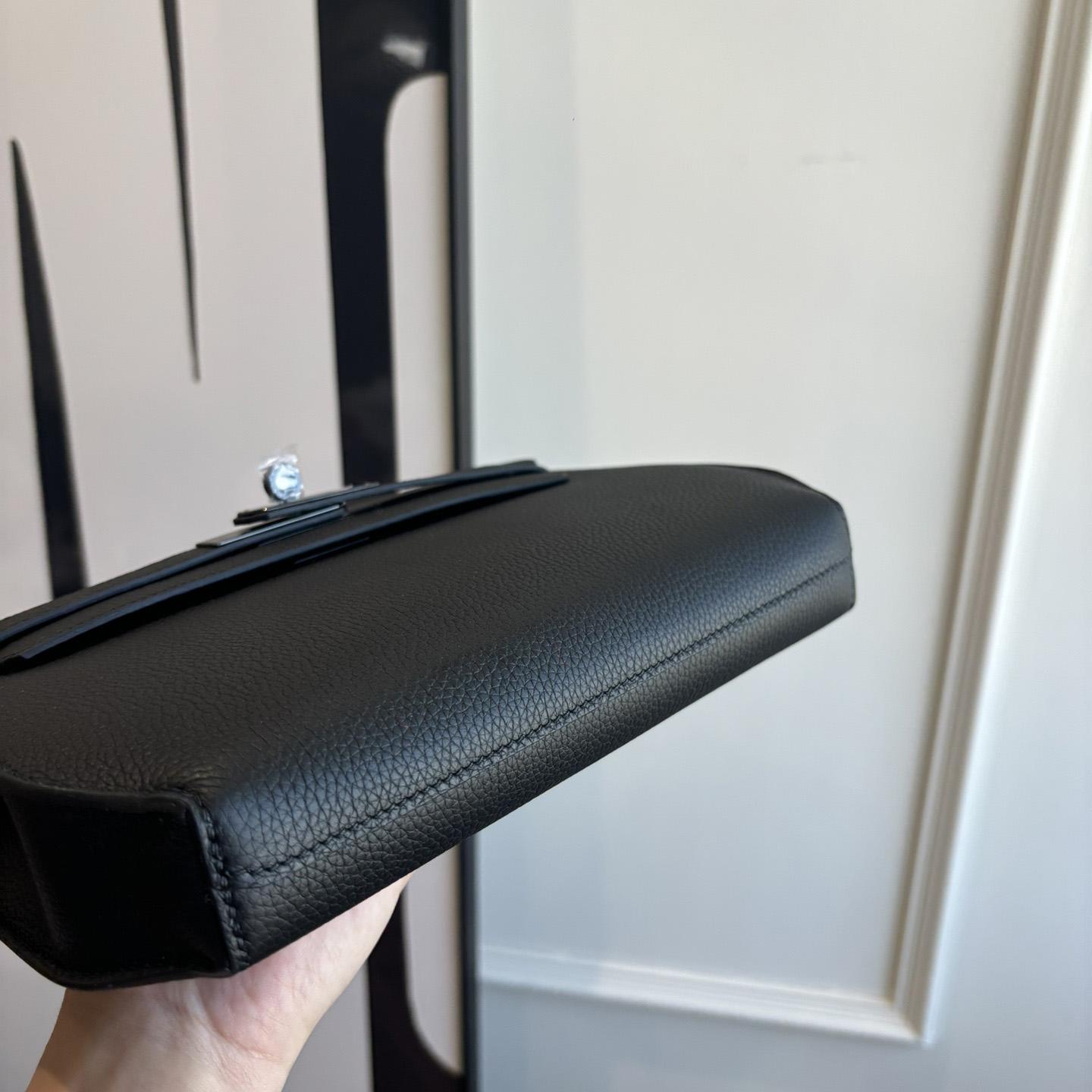 Hermes Kelly Depeches 25 Pouch - DesignerGu