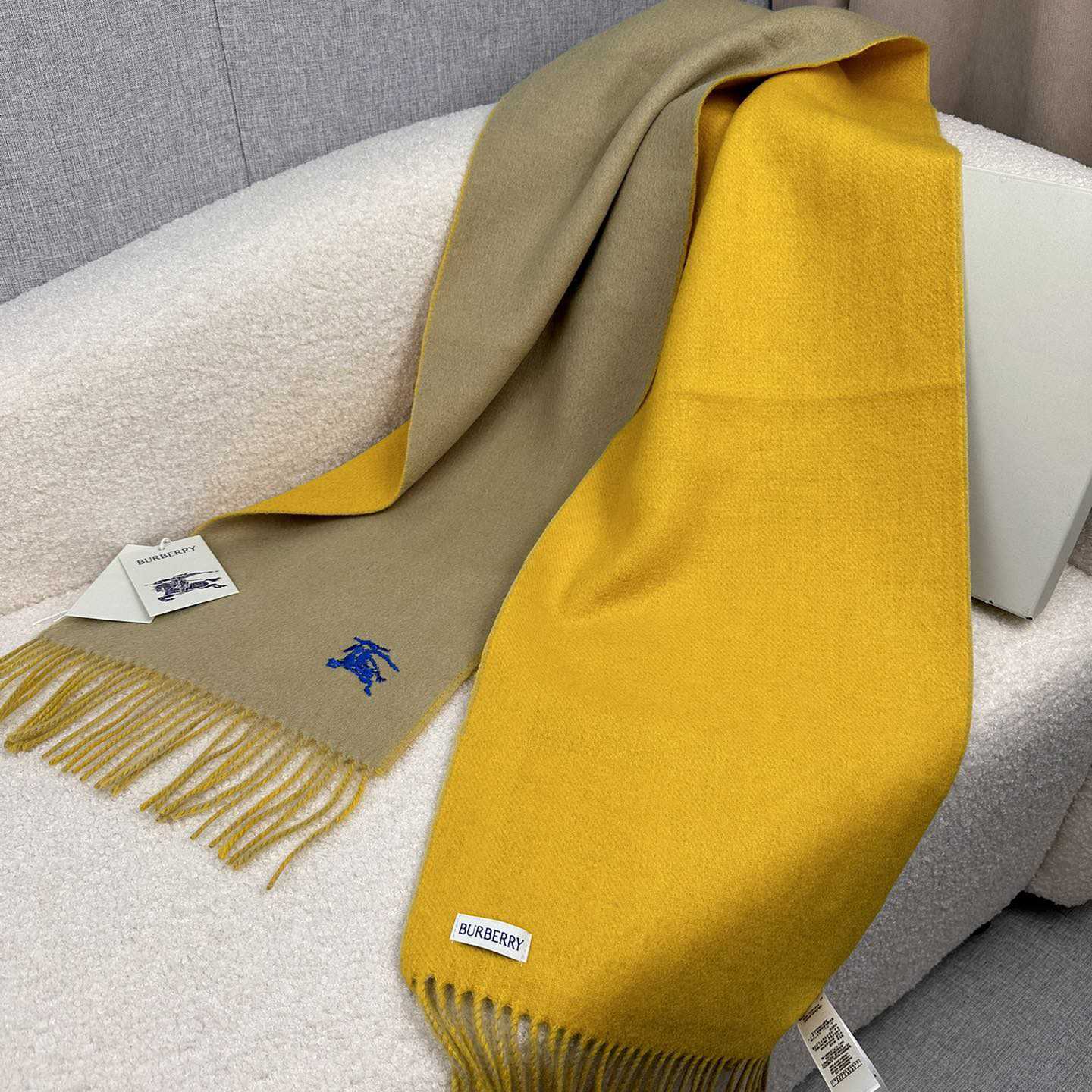 Burberry Reversible Cashmere Scarf - DesignerGu