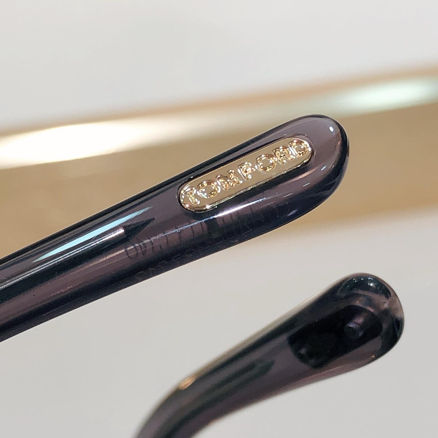 Tom Ford Resco 1022 Sunglasses - DesignerGu