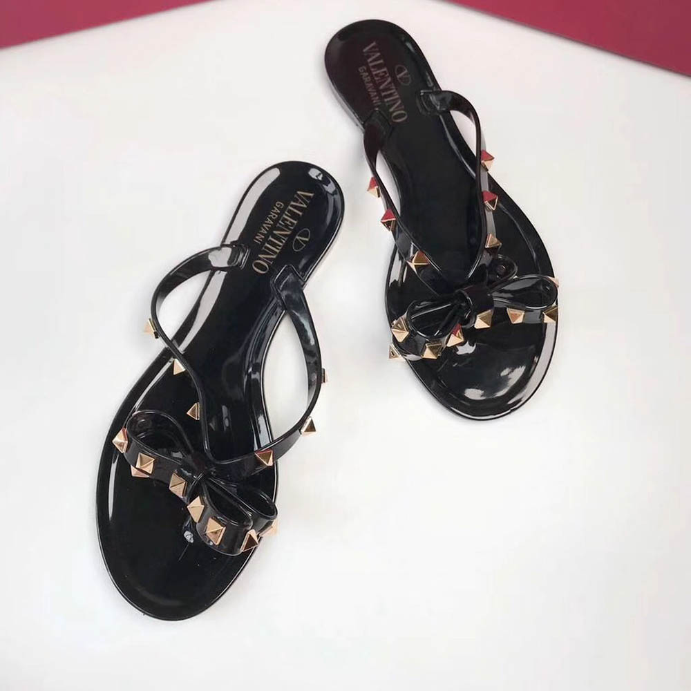 Valentino Garavani Rockstud PVC Flip Flop(Black) - 